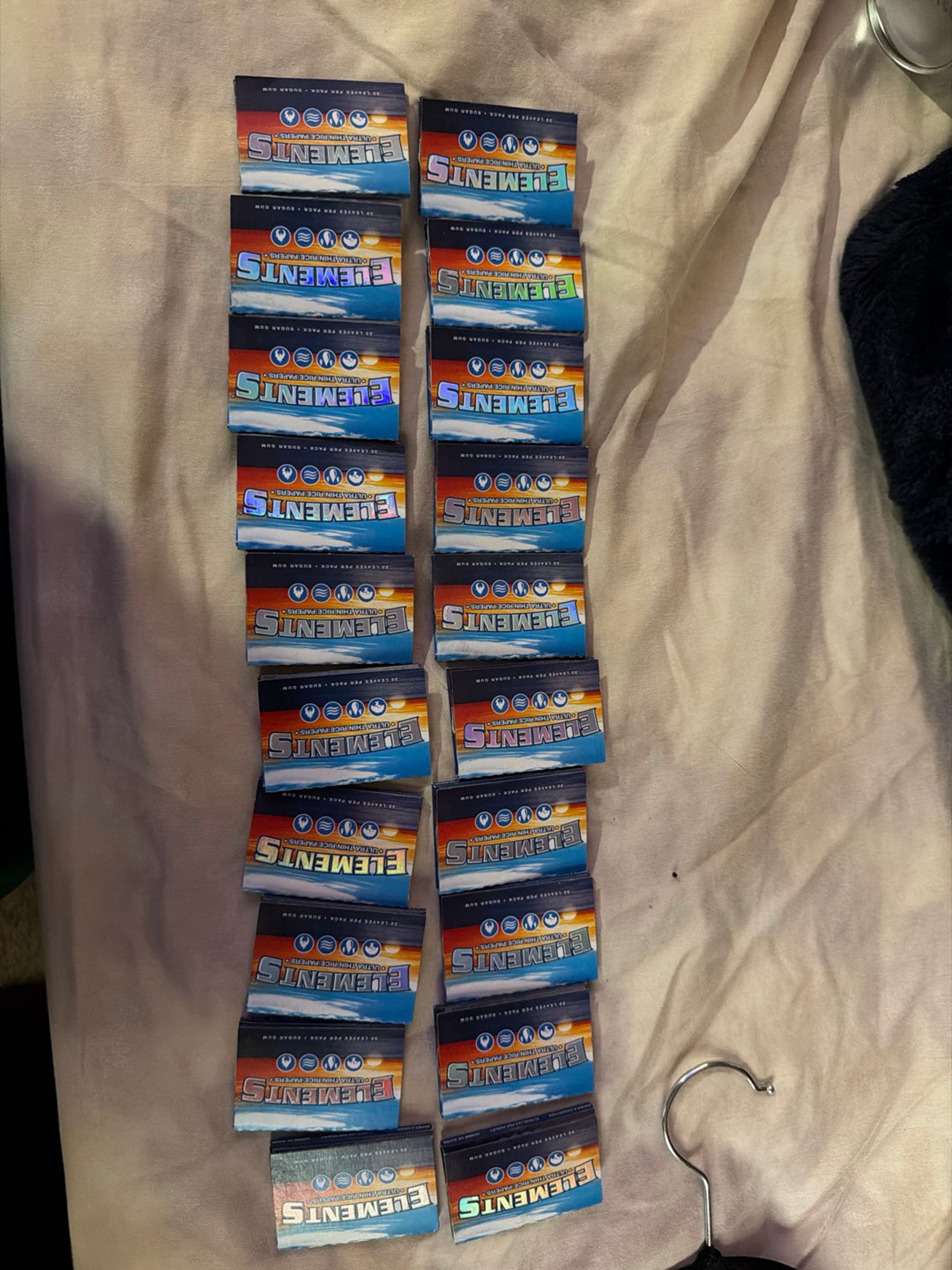 Preview pic of 24 packs of elements 1 1/2 size papers