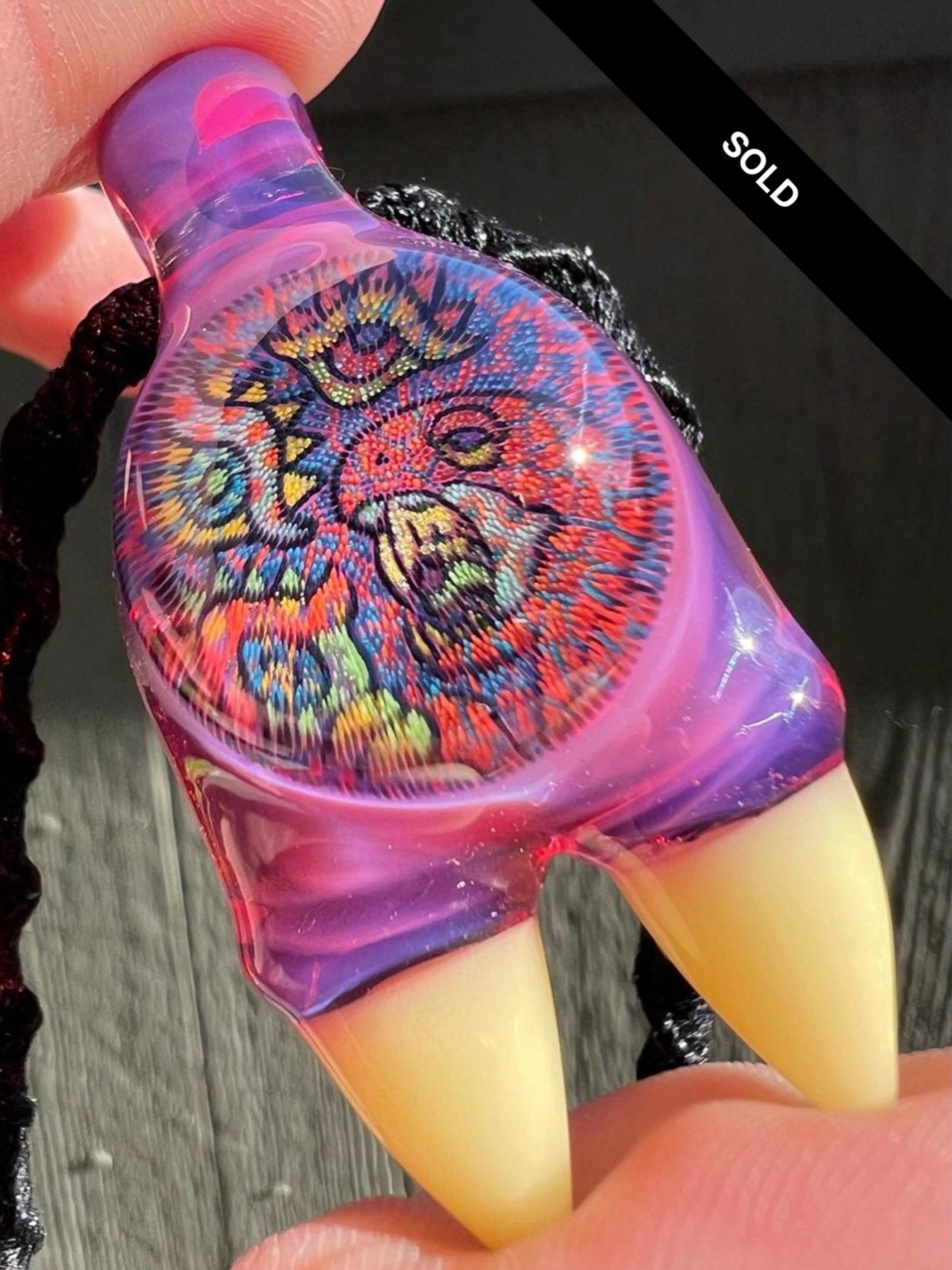 Preview pic of Elbo miyake pendant