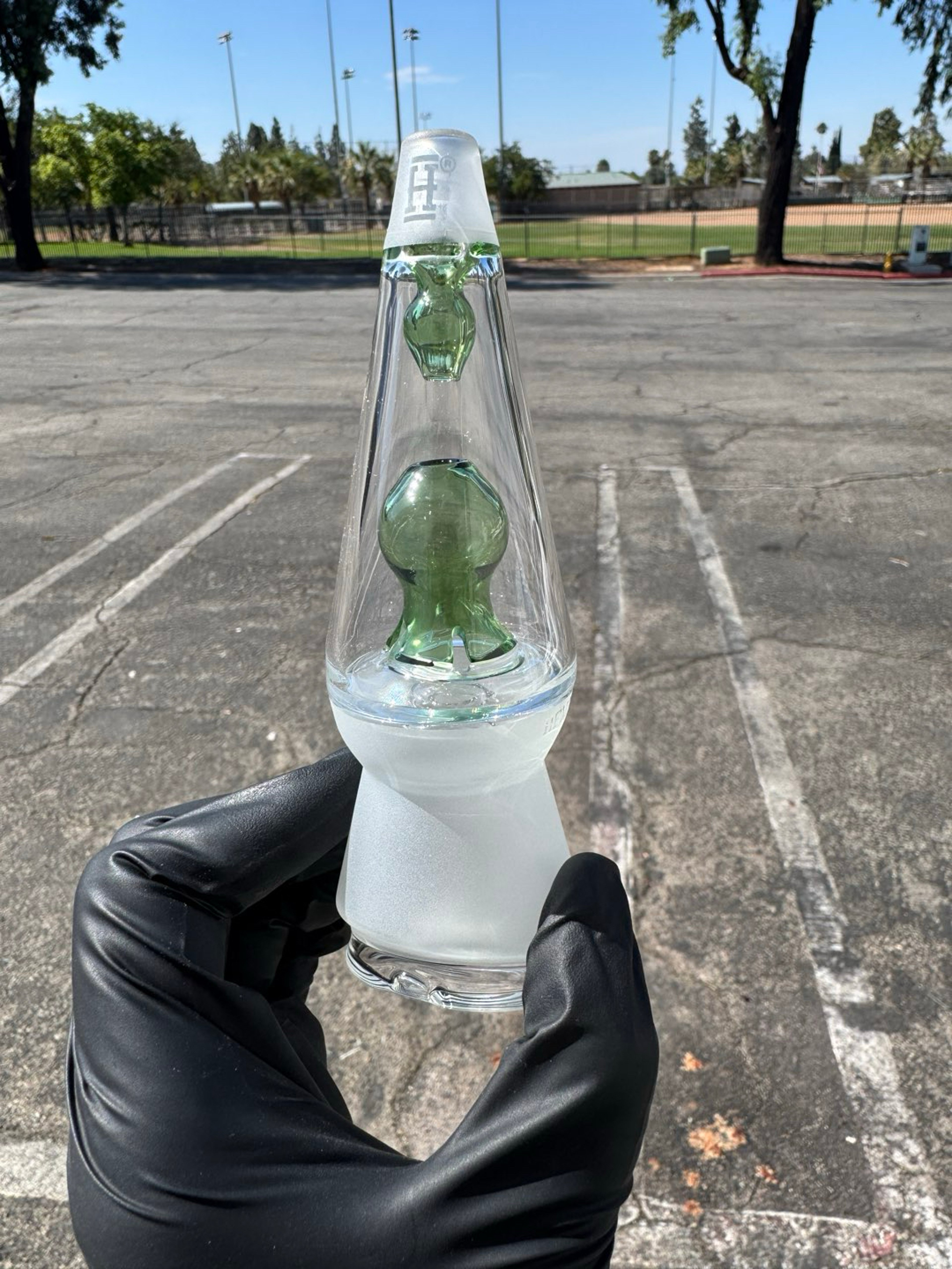 Preview pic of Puffco Peak That 70s Top