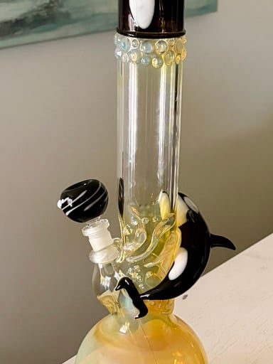 Preview pic of Trident -Heady Killer Whale Glass Water Pipe