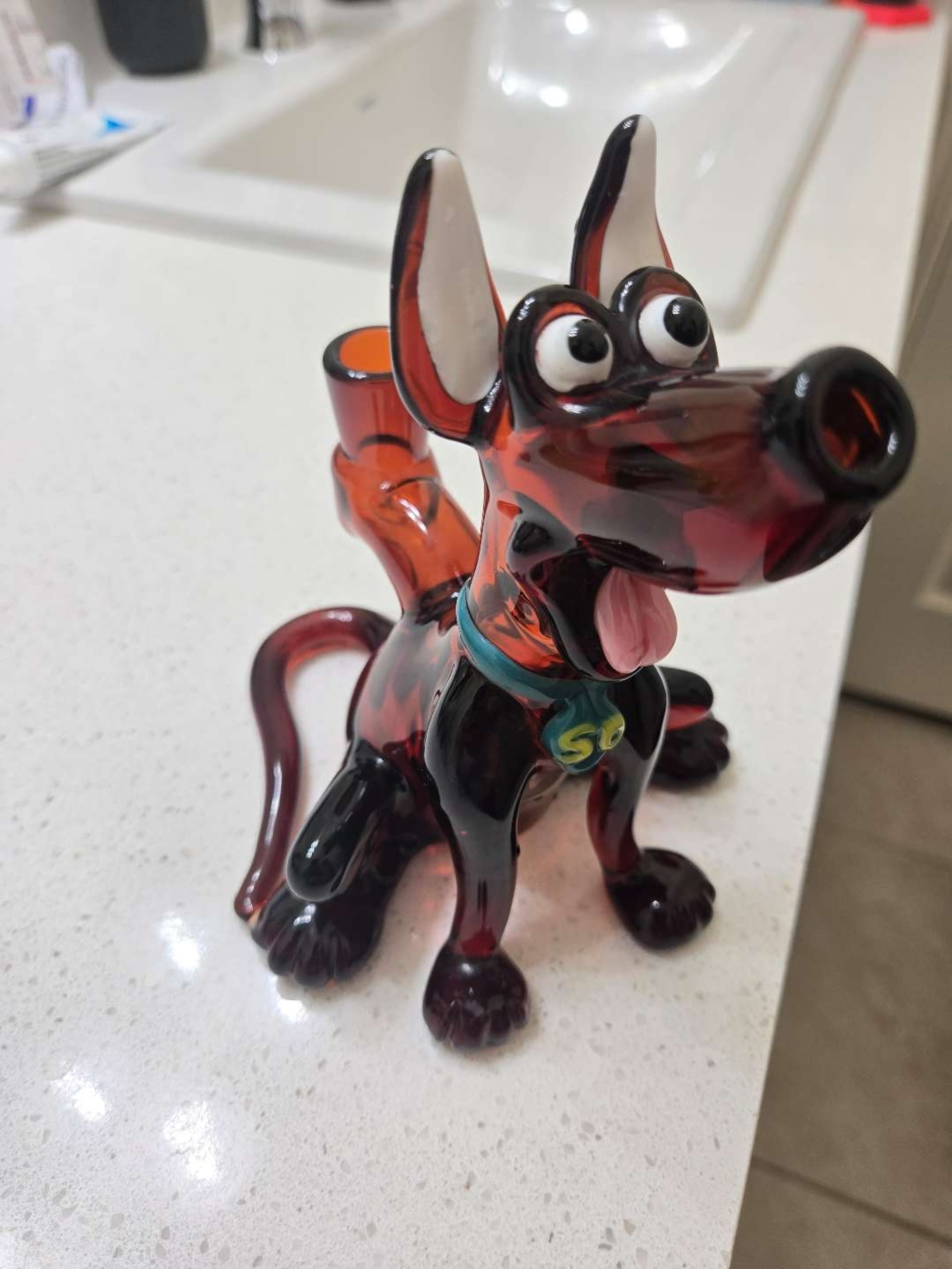 Preview pic of Daniels glass art scooby doo