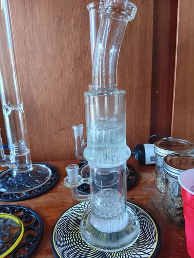 Preview pic of Leisure glass 26/29 arm tube w/ TAG frosted catcher