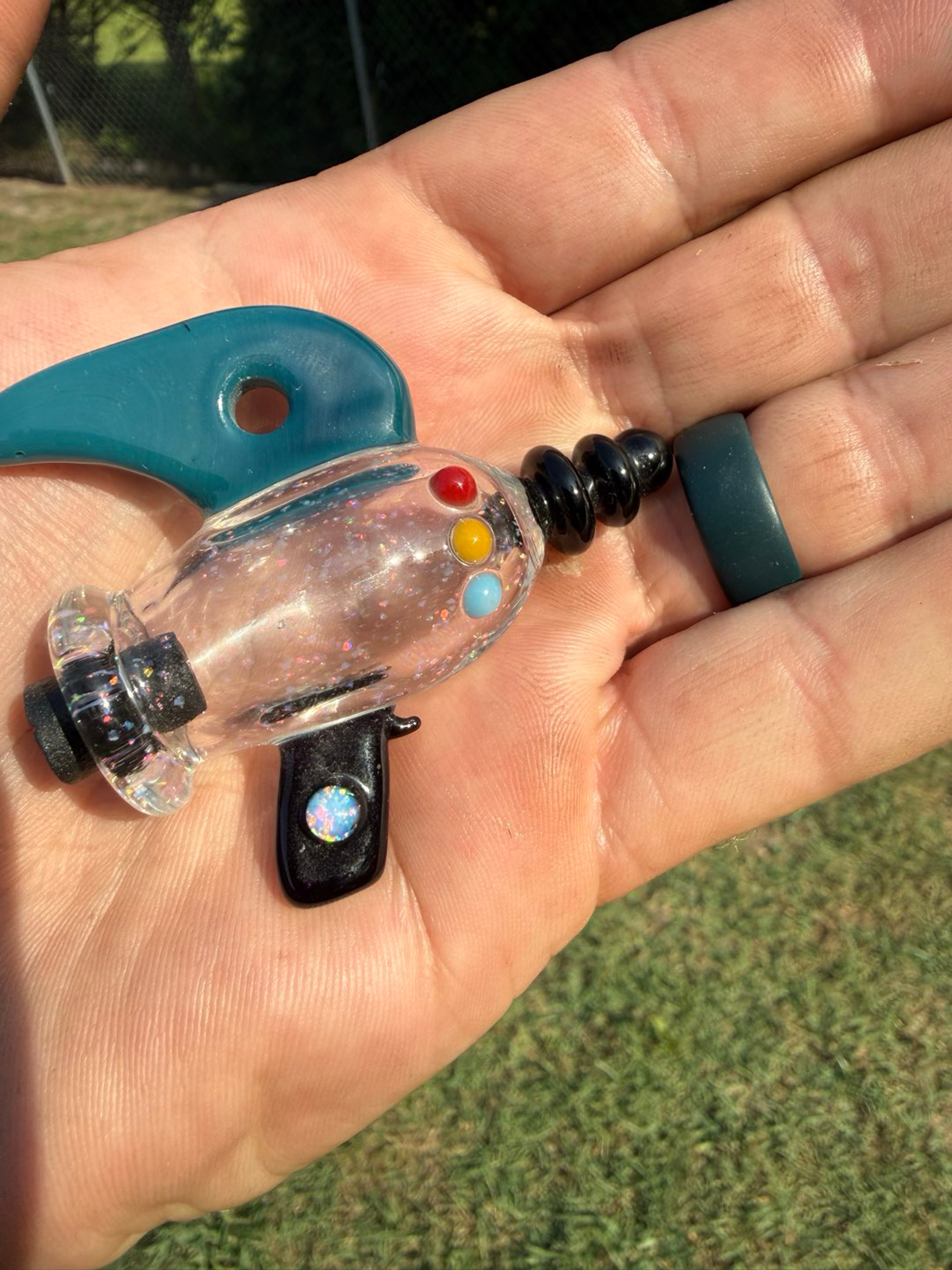 Preview pic of Torchess Ray Gun Pendant