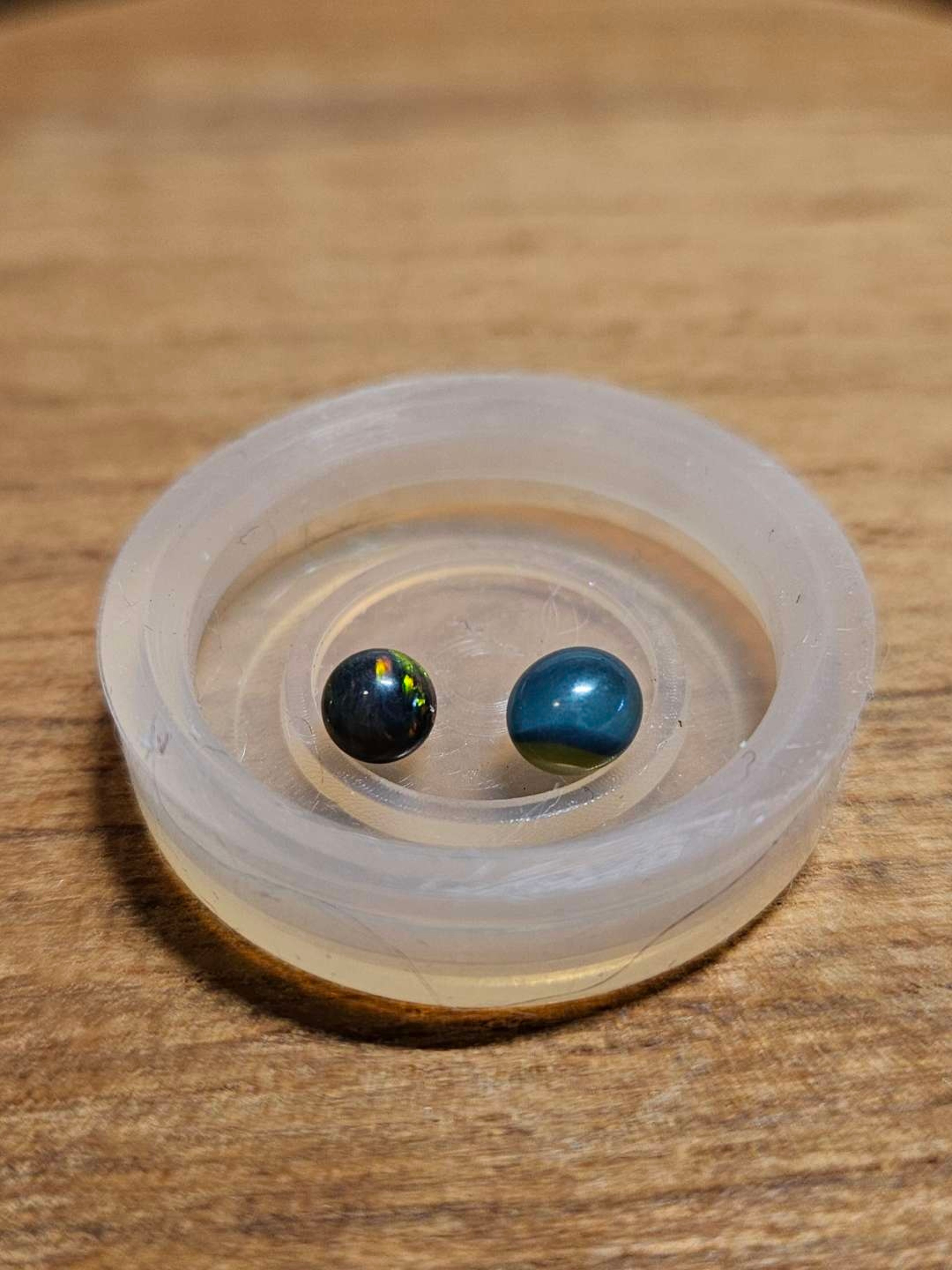 Preview pic of Galaxy glass pearl set