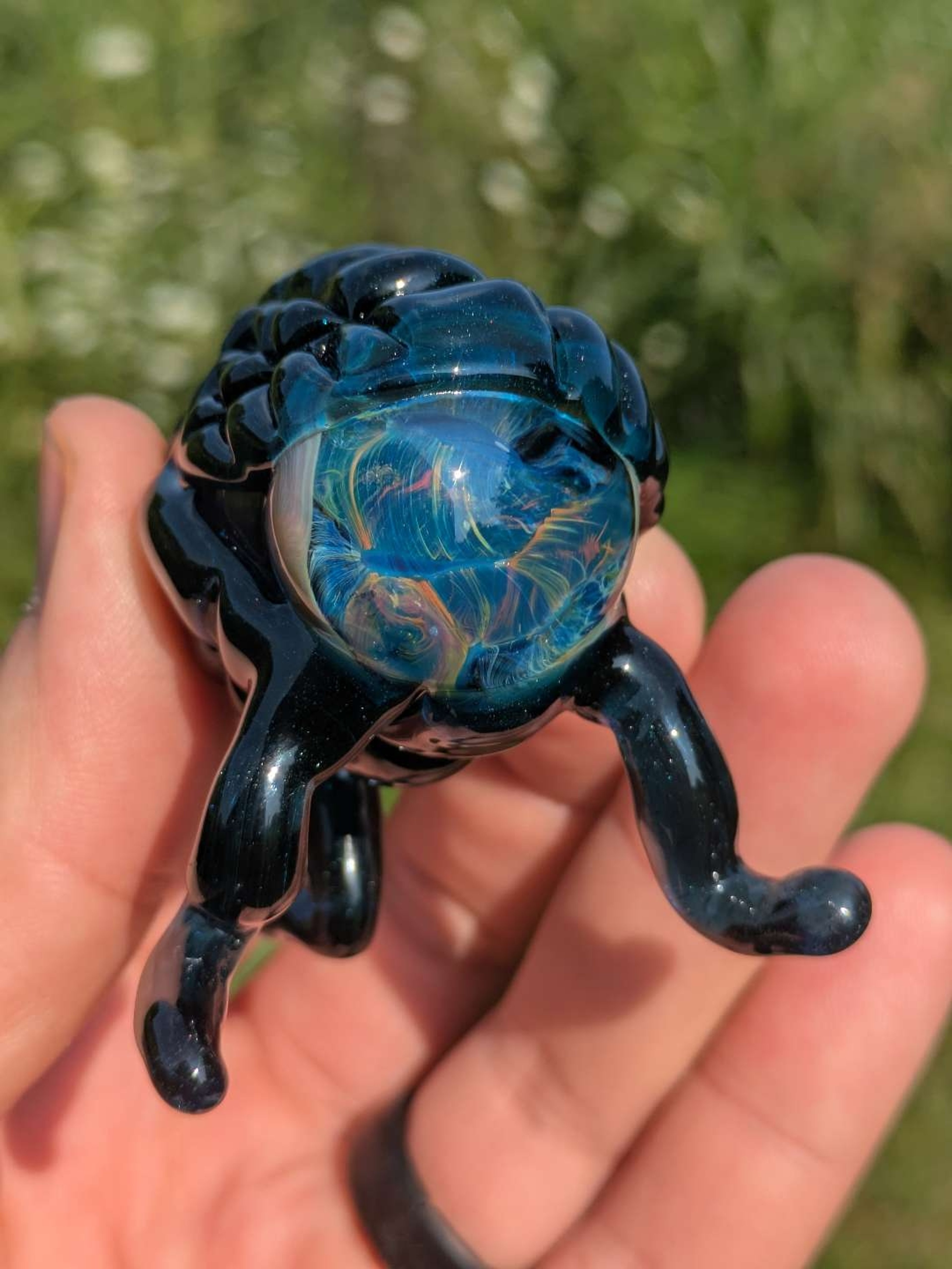Preview pic of Sparkly Blue Beholder
