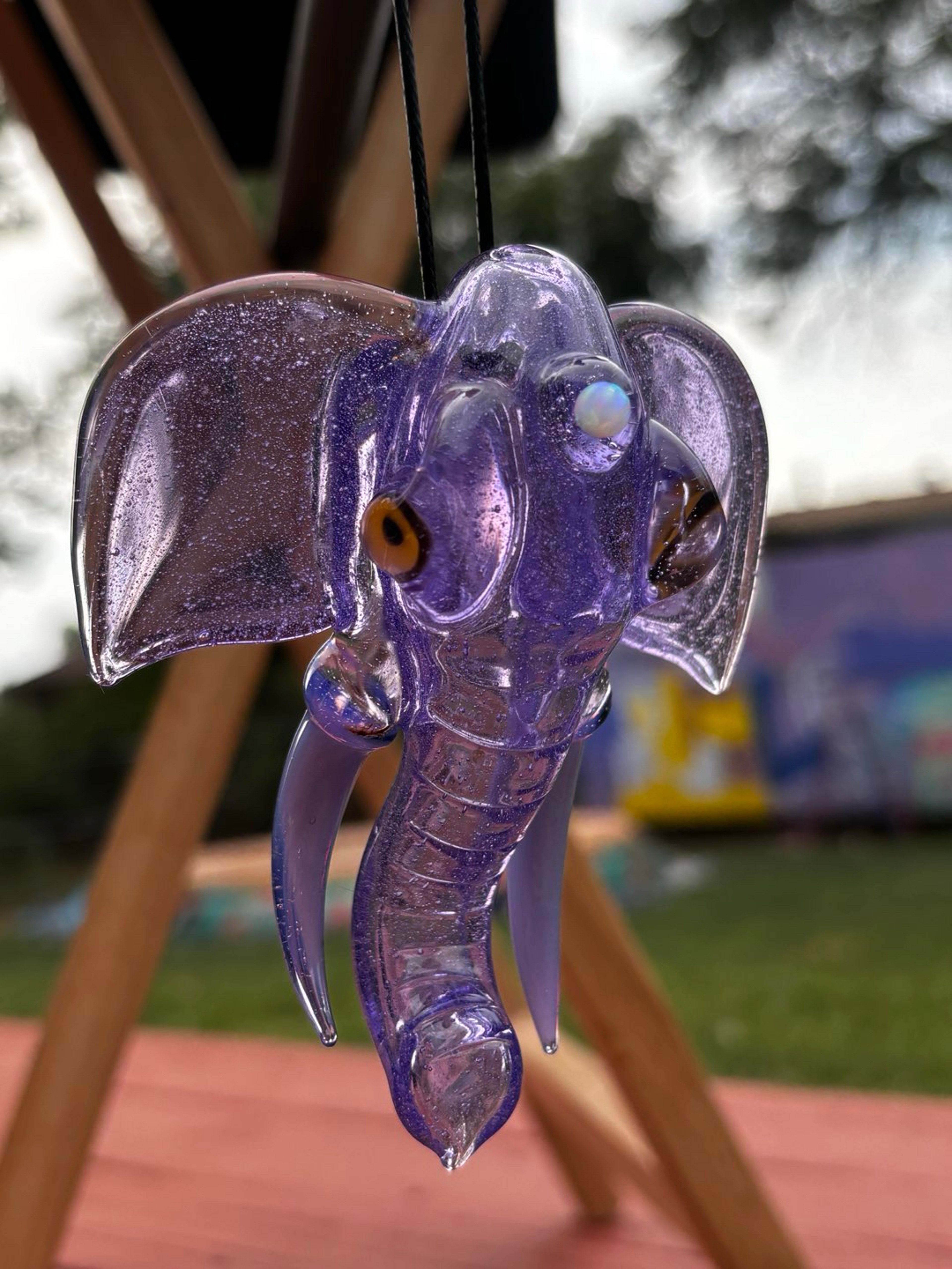Preview pic of Purple elephant pendy