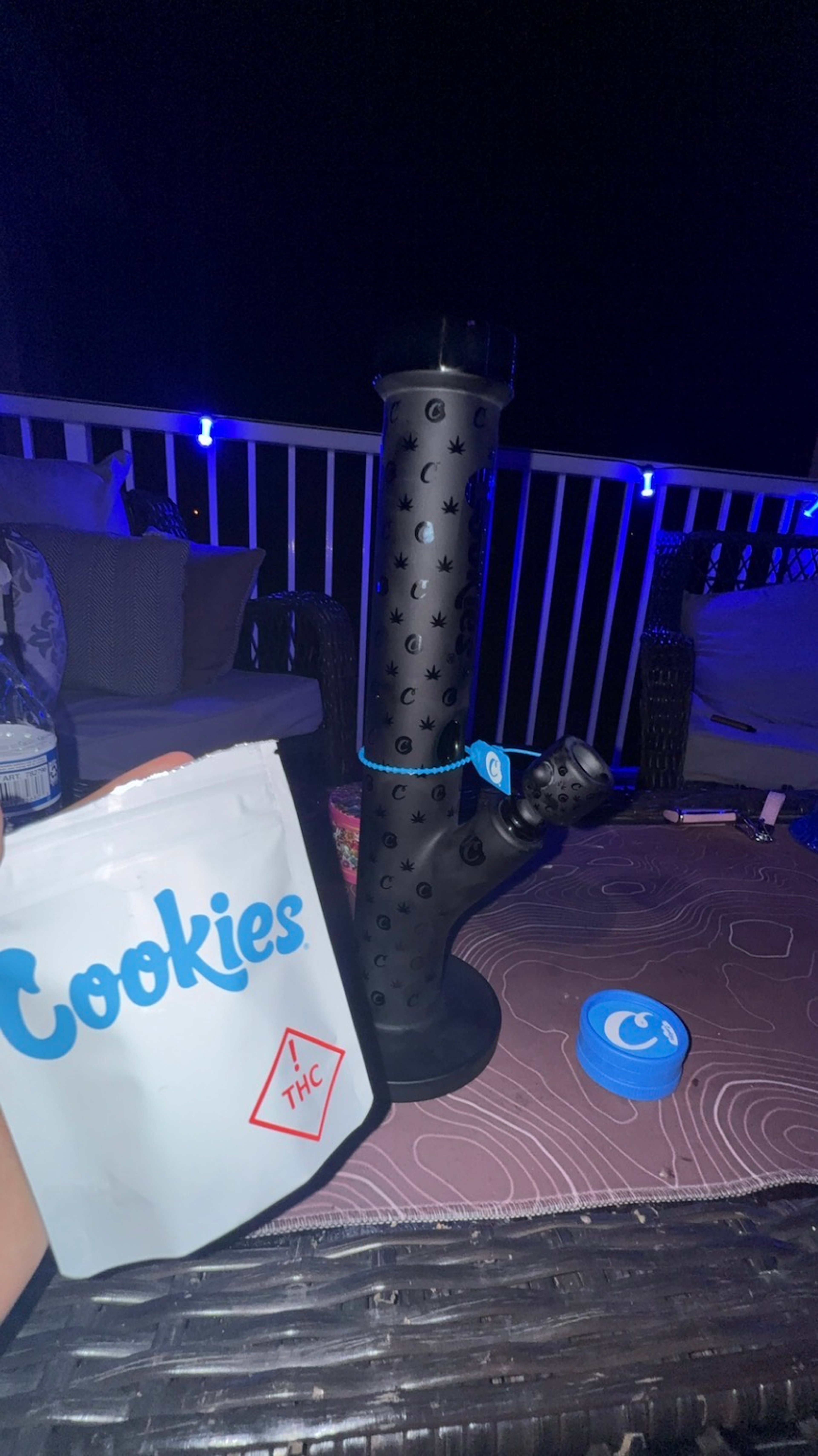Preview pic of Limited Edition Cookies “Cookie IV Straight” Frosted Glass Bong | Complete Collector Box | Rare | OBO
