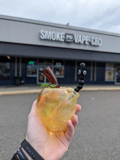 Preview pic of Pouch Glass Apple Rig 1