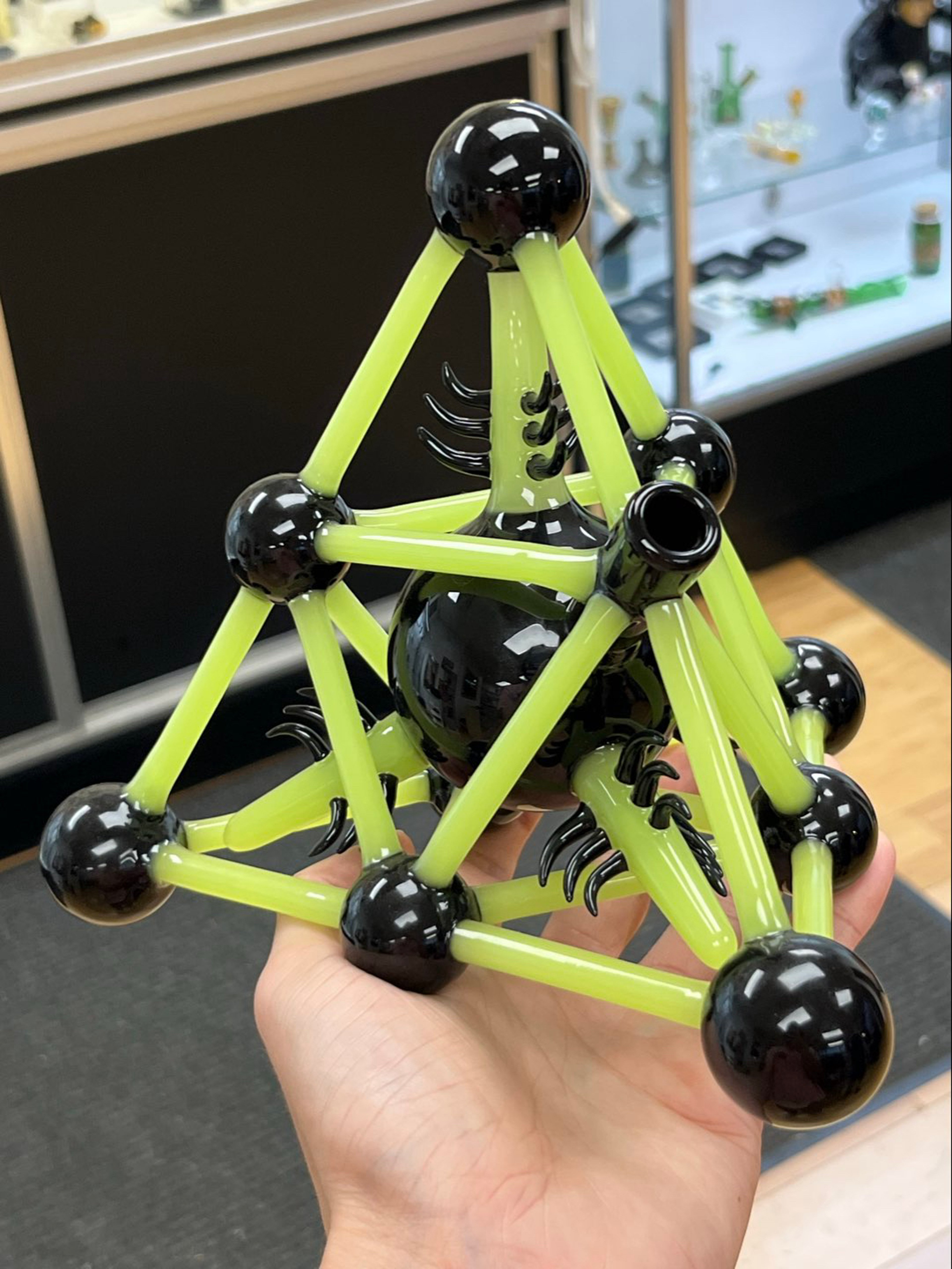 Preview pic of Kid Glass Pyramid Rig