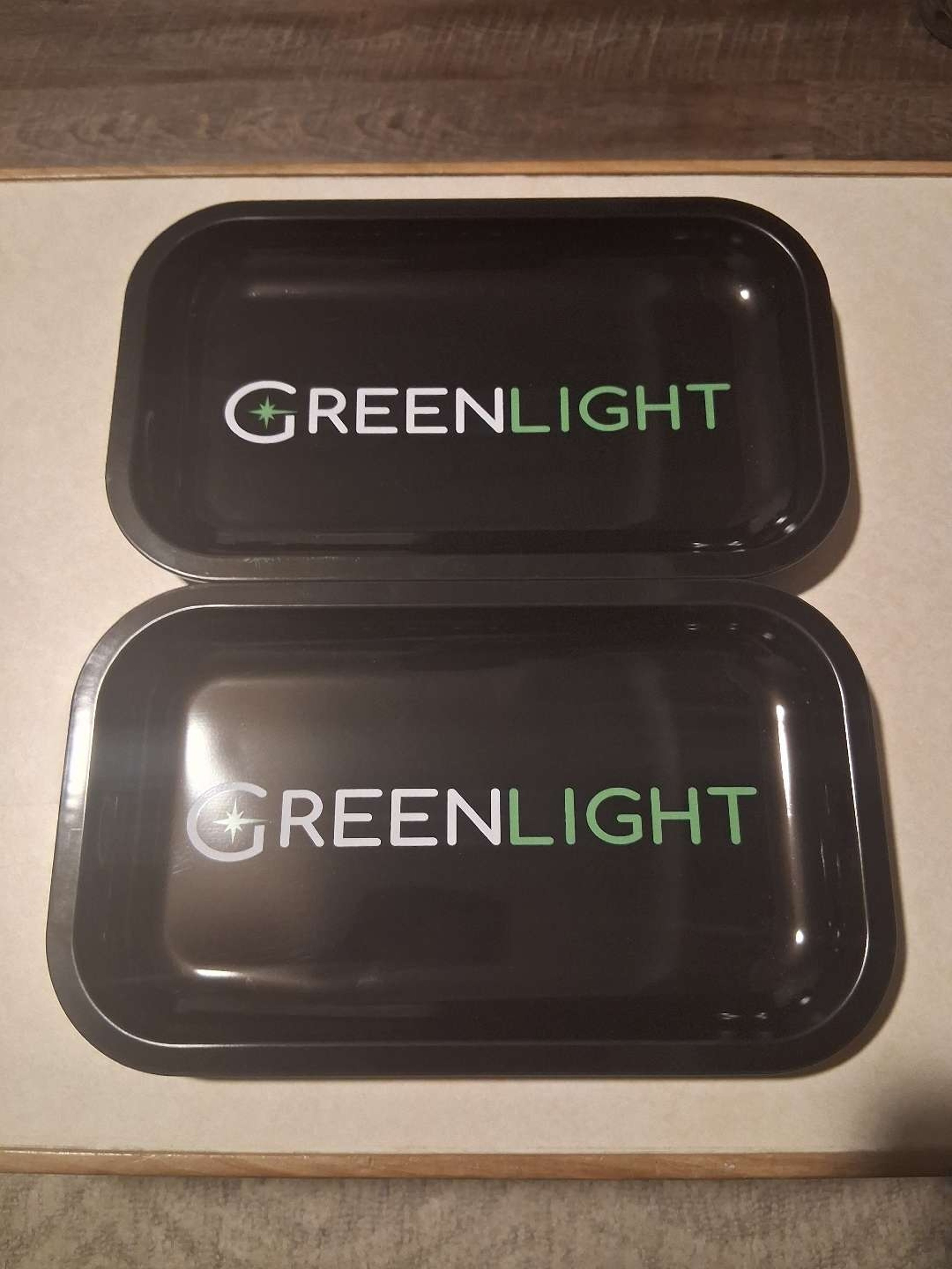 Preview pic of 2 Cheap Trays (free shipping)