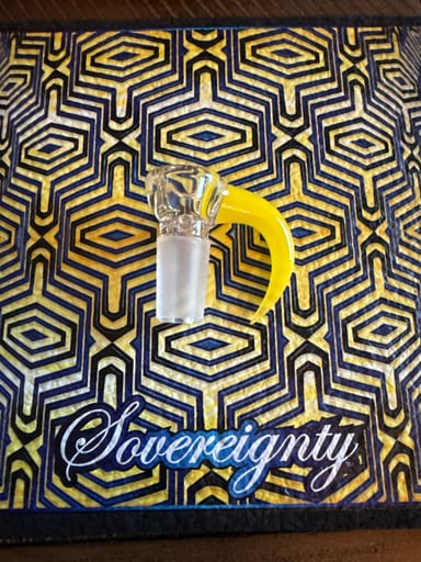 Preview pic of Sovereignty glass Canary slide