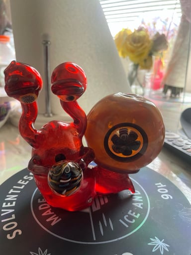 Preview pic of Chunk glass recycler snail