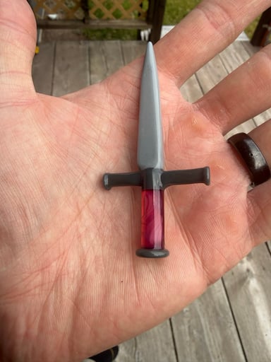 Preview pic of Jebb Glass sword large