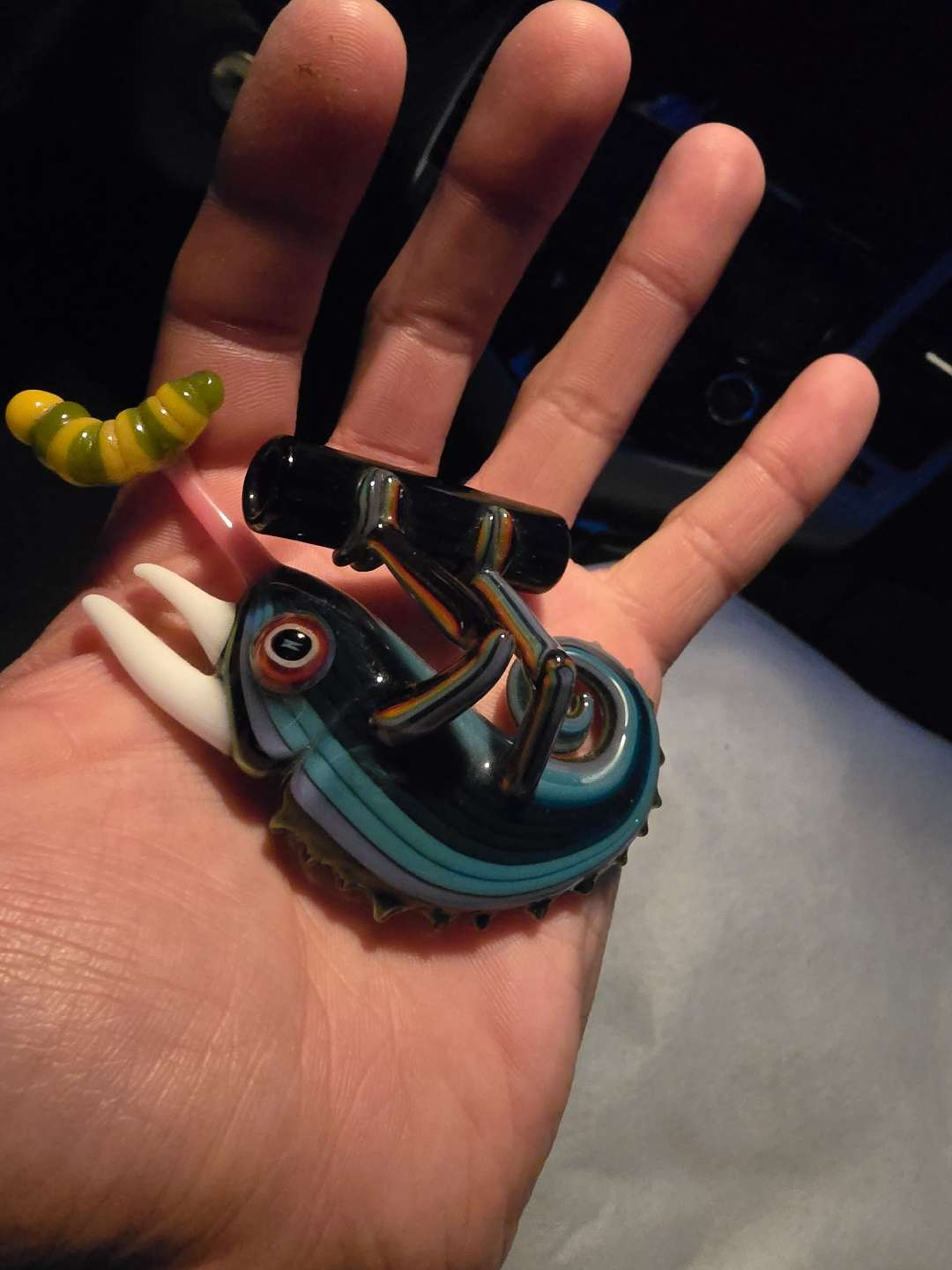 Preview pic of hardman_art_glass pendant