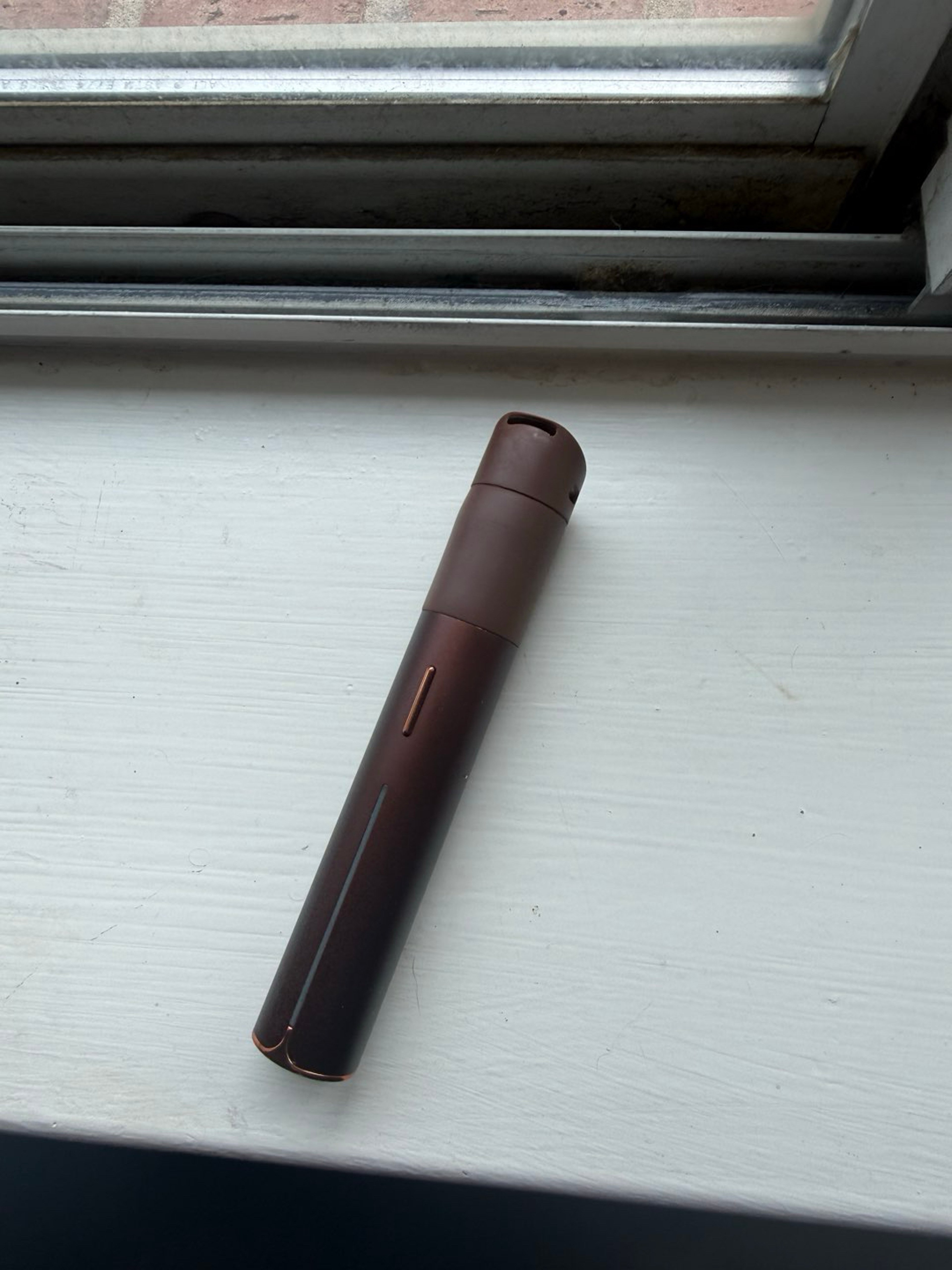 Preview pic of Puffco Pivot
