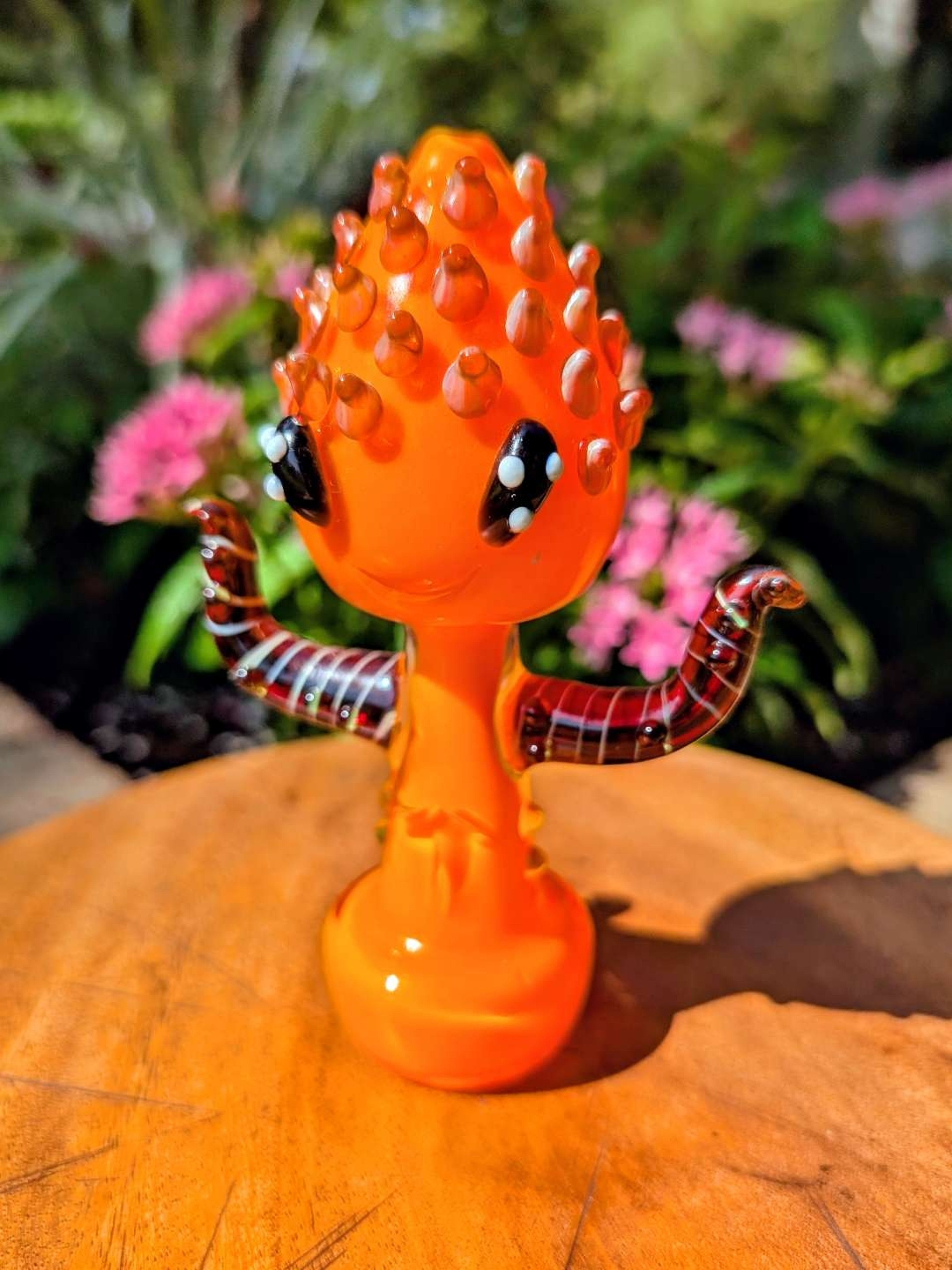 Preview pic of UV Sculpted Stylized "Baby Groot" Standing Hand Pipe