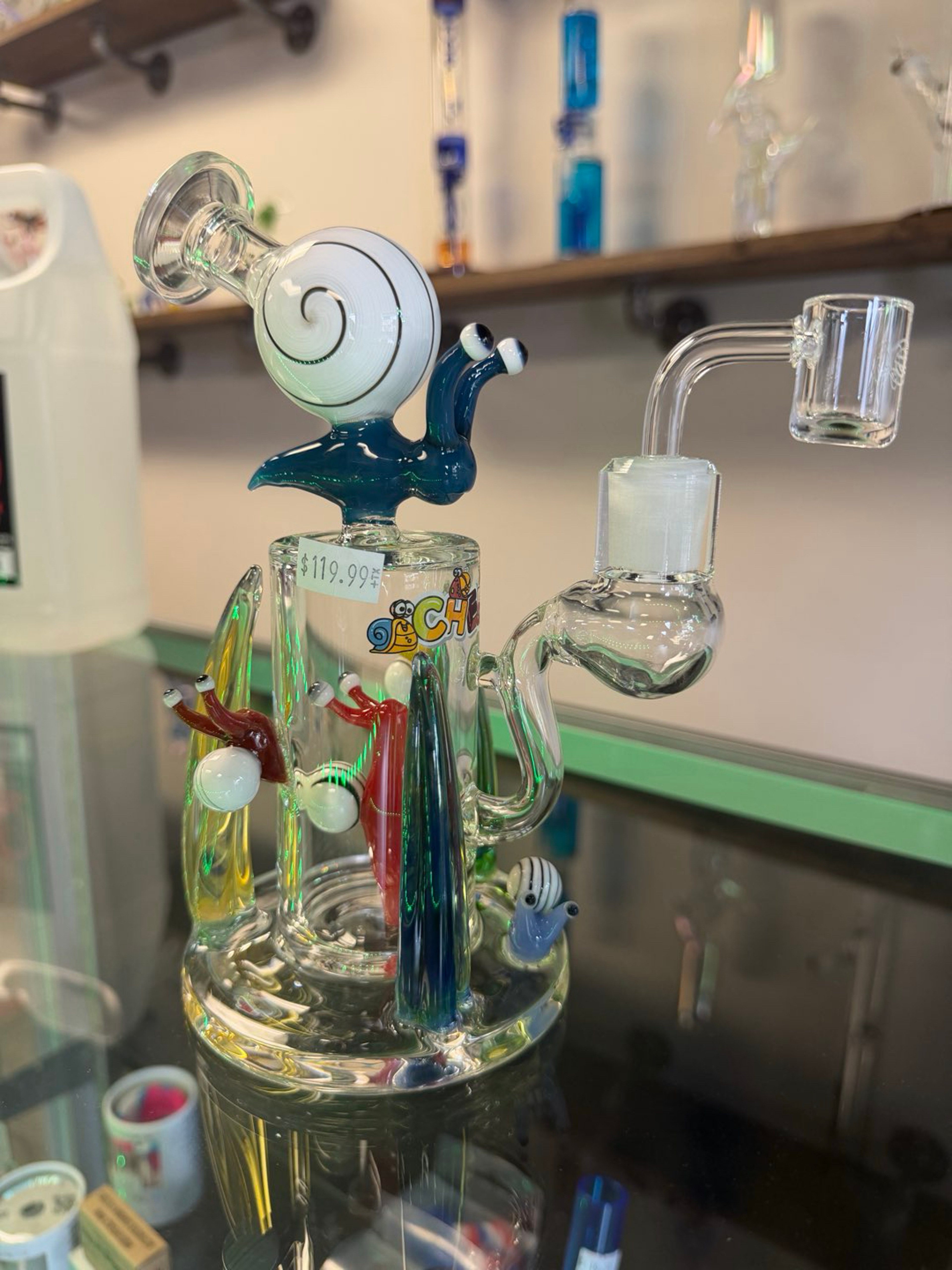 Preview pic of Cheech Glass - 8.5" Snailmate Water Pipe