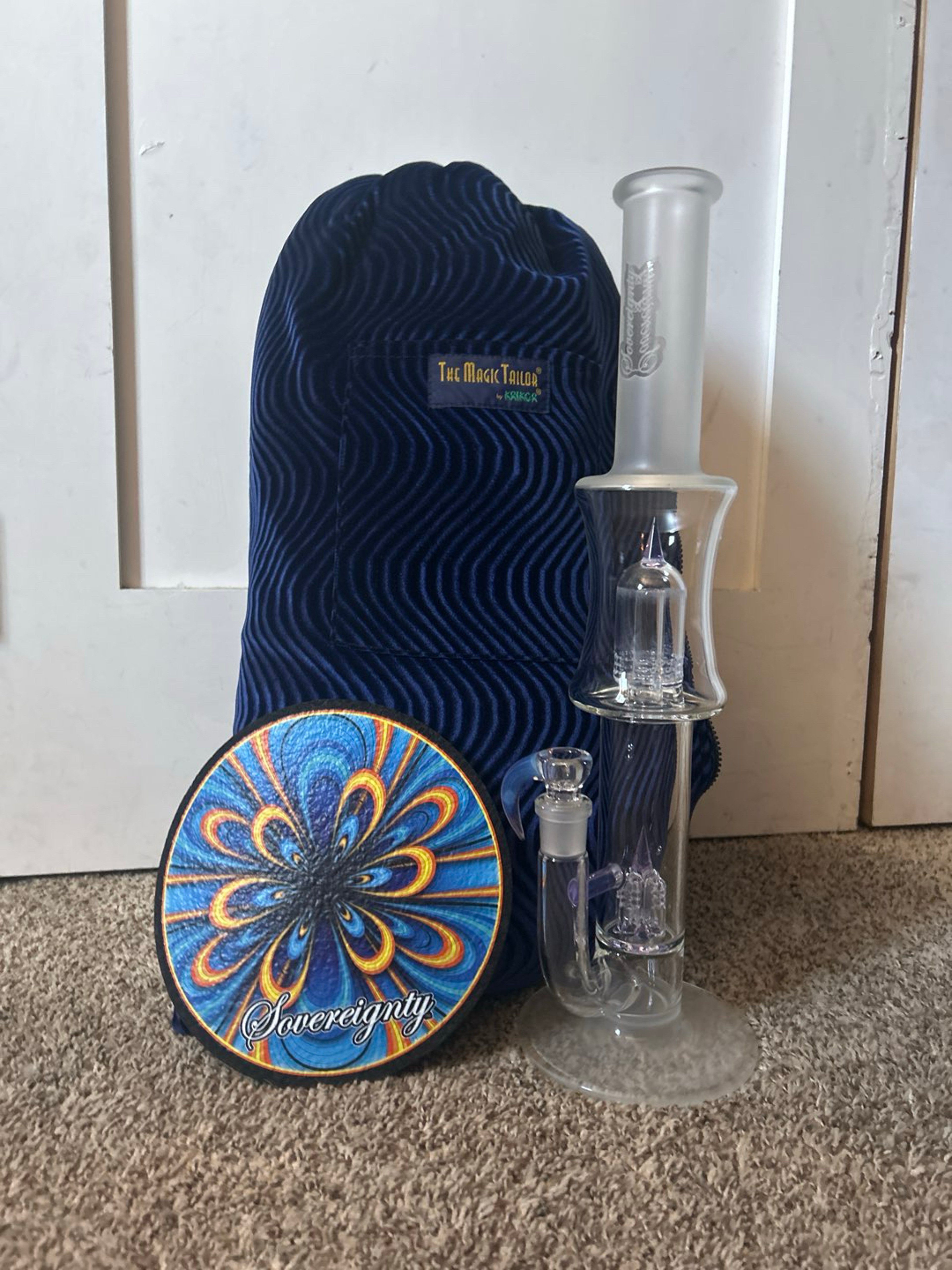 Preview pic of Sovereignty Glass Inv4-Dome