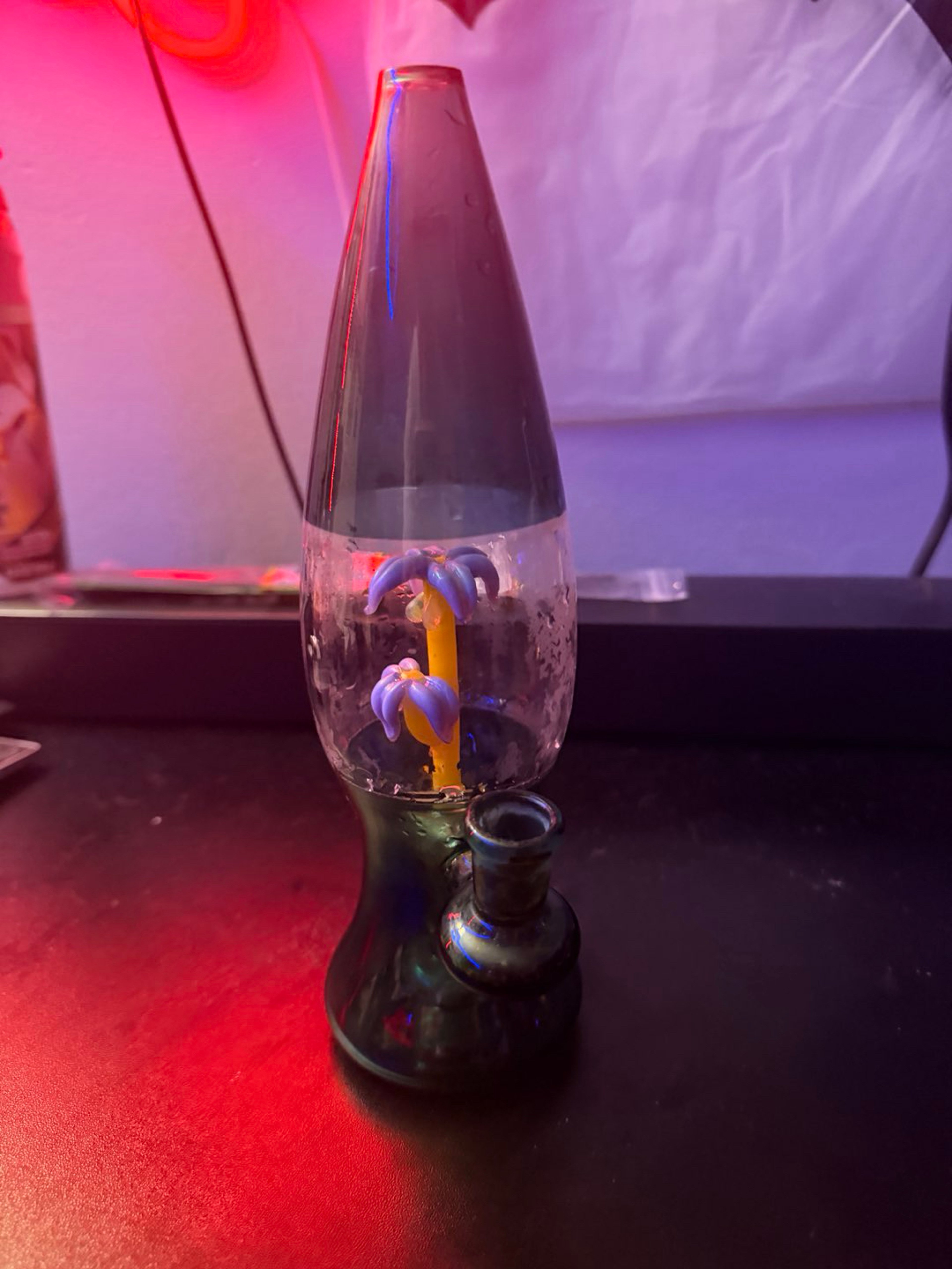 Preview pic of Bong // water pipe