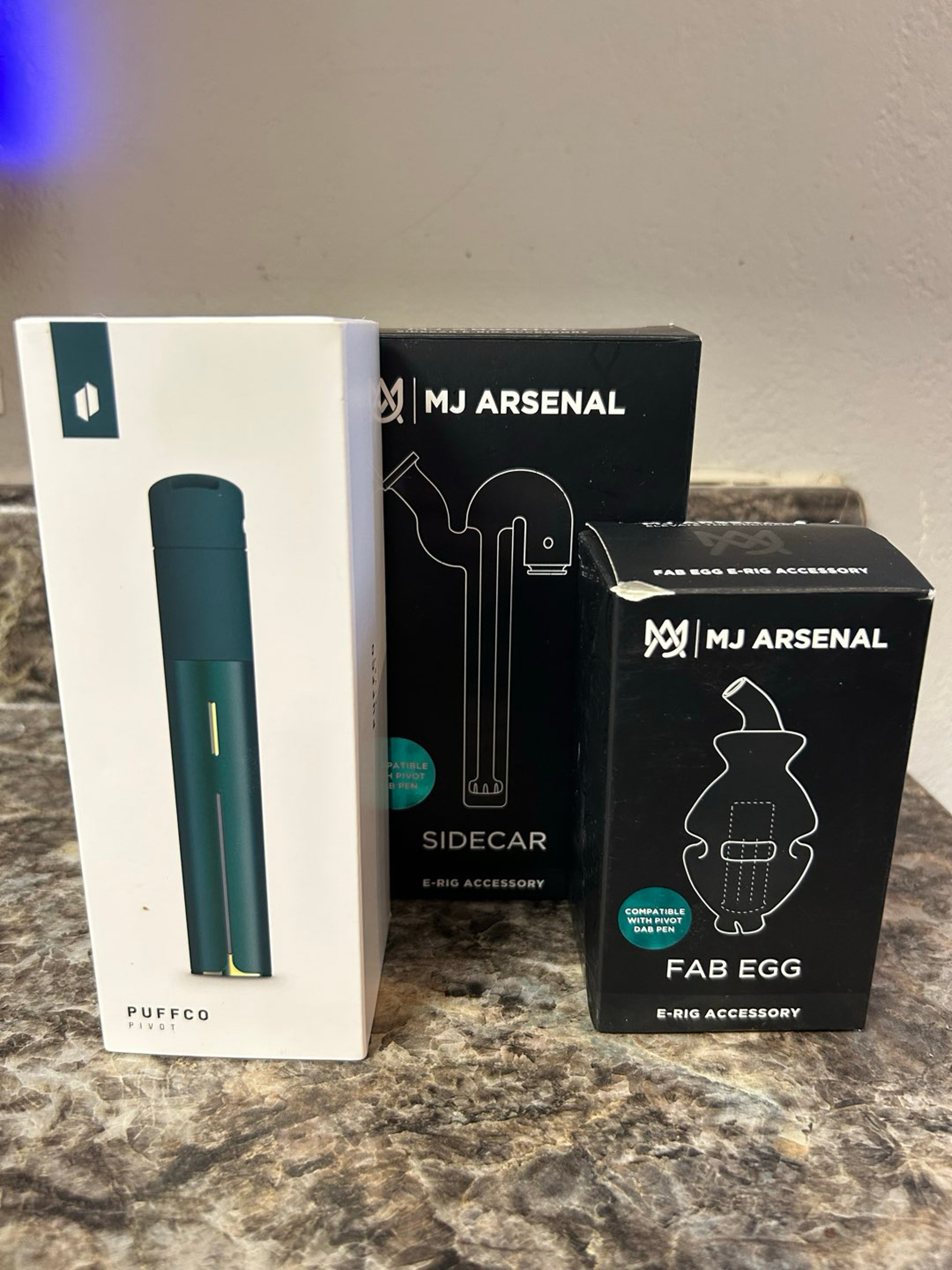 Pivot MJ Arsenal package image 0