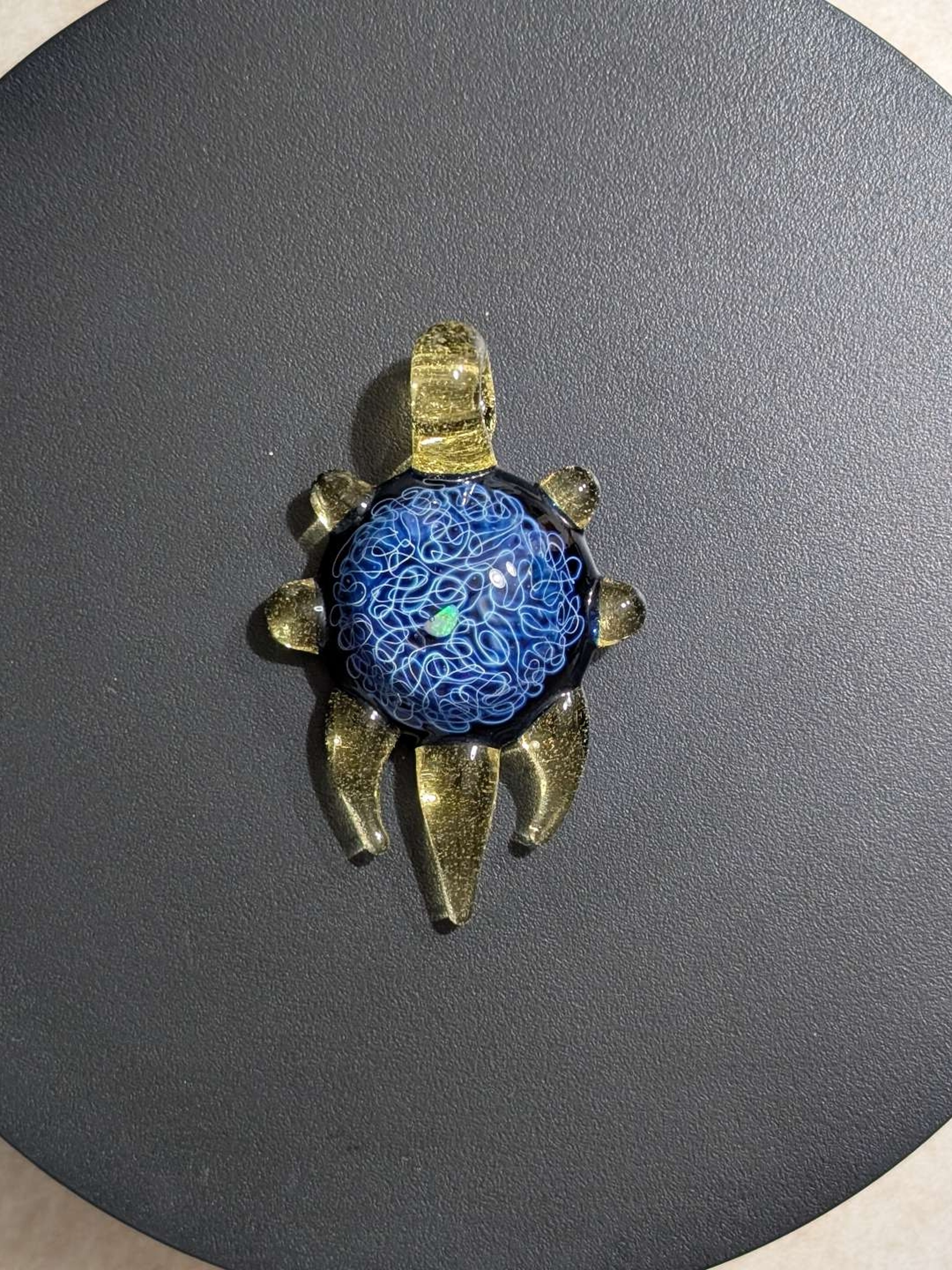 CHUCK B Wiggle tech pendant image 0