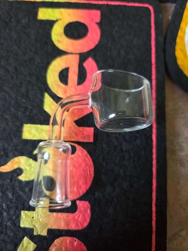 Preview pic of 14mm female 90° banger