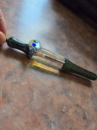 Preview pic of Fume/crushed opal pen