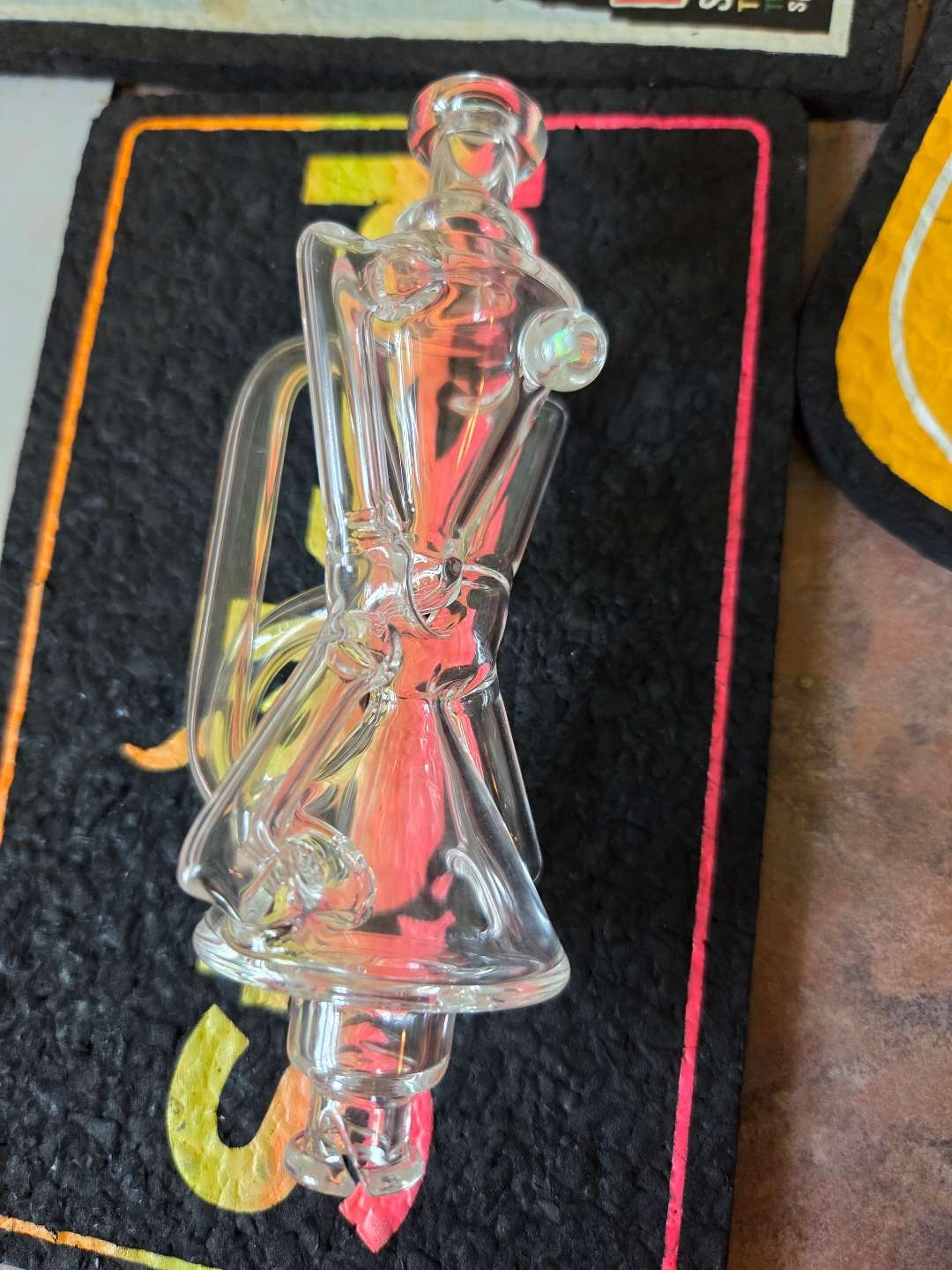 Preview pic of Ion glass pivot top w/encased opal