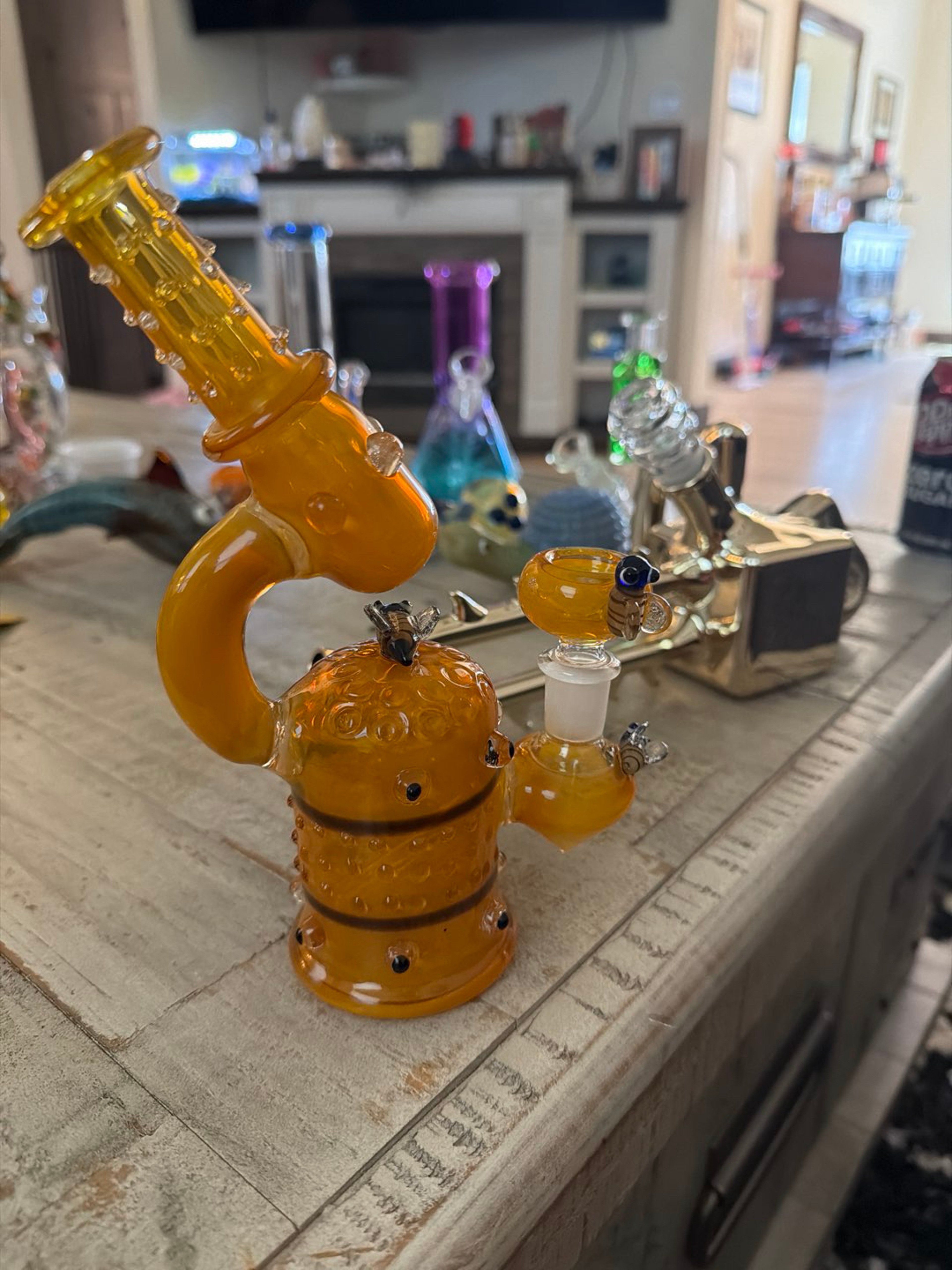 Preview pic of Gorgeous bee piece