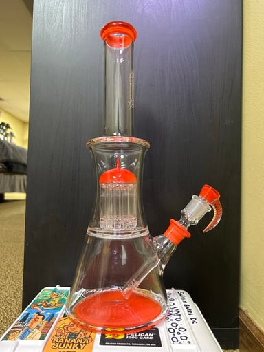 Preview pic of Sovereignty Beaker 12