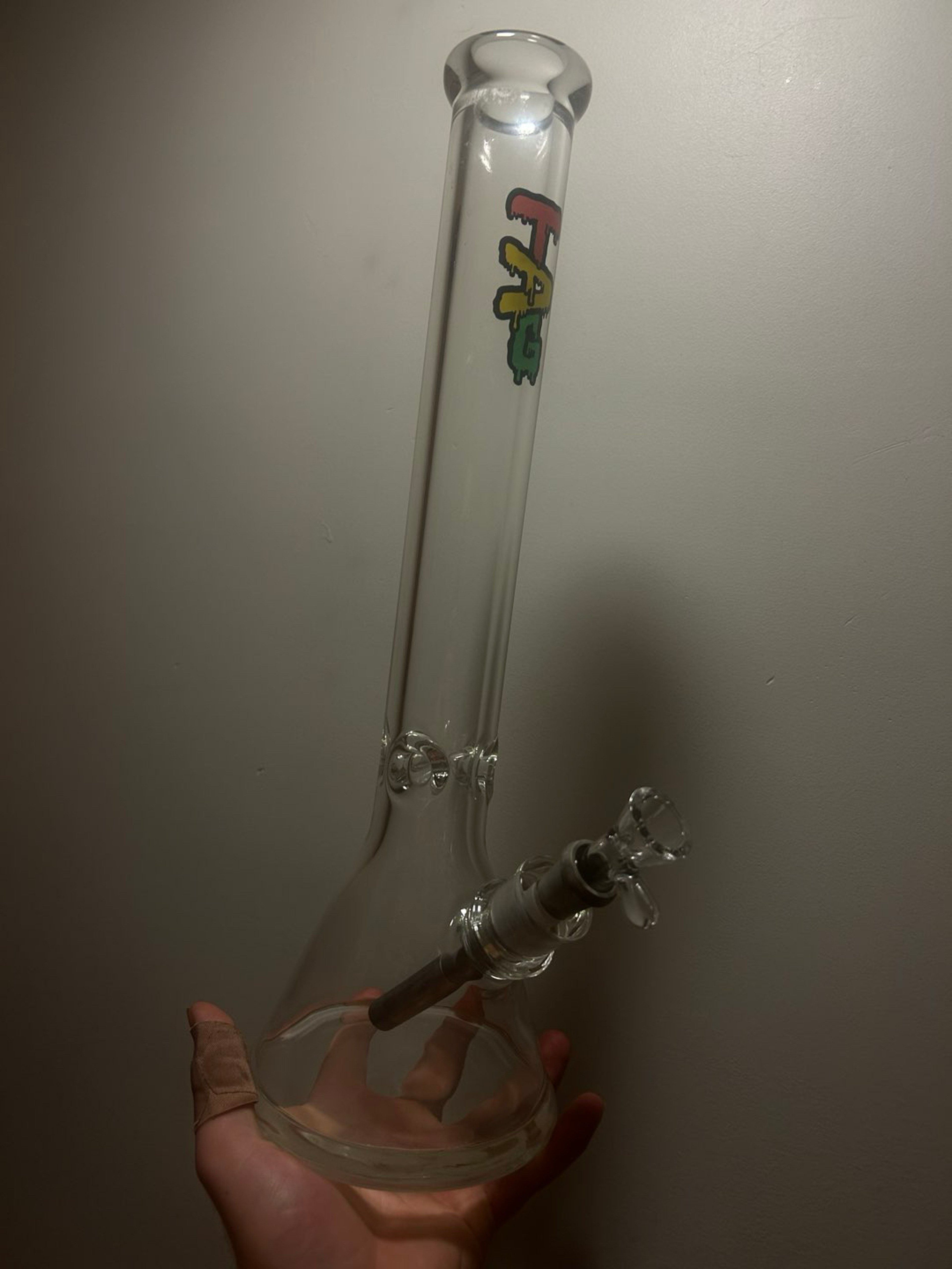 18 Inch TAG Beaker+Titanstem Rasta Label image 0