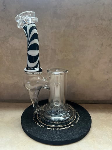 Preview pic of JFK Glass Bubbler