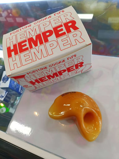Preview pic of Hemper fortune cookie pipe