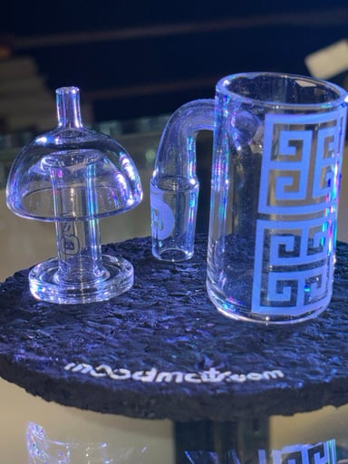 Preview pic of CASA GLASS large banger w/ cap