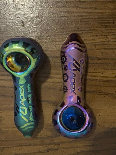 Preview pic of 2 pck sand blasted 4 inch spoon dry pipes