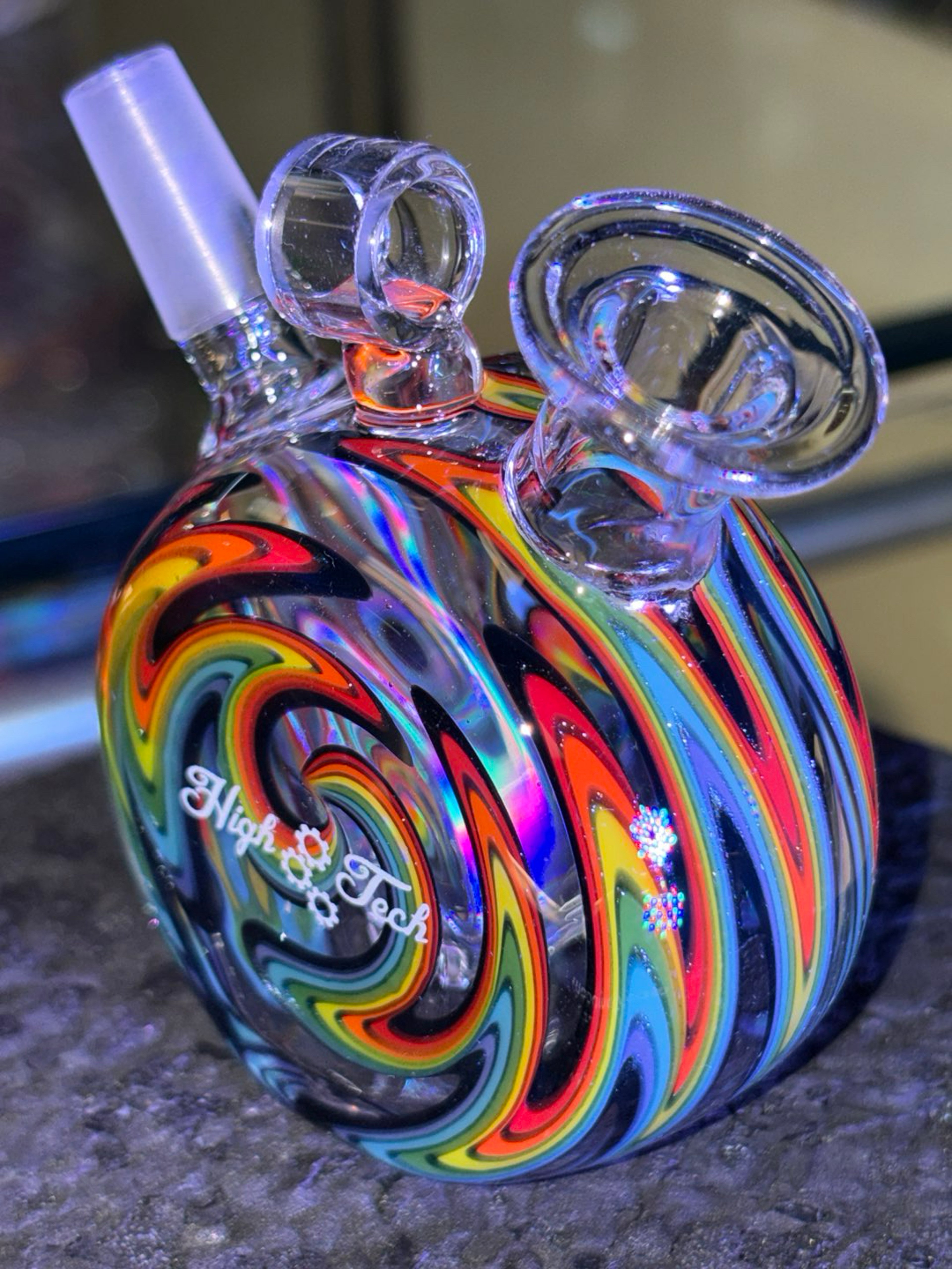 Preview pic of HIGHTECH GLASS pendant rig