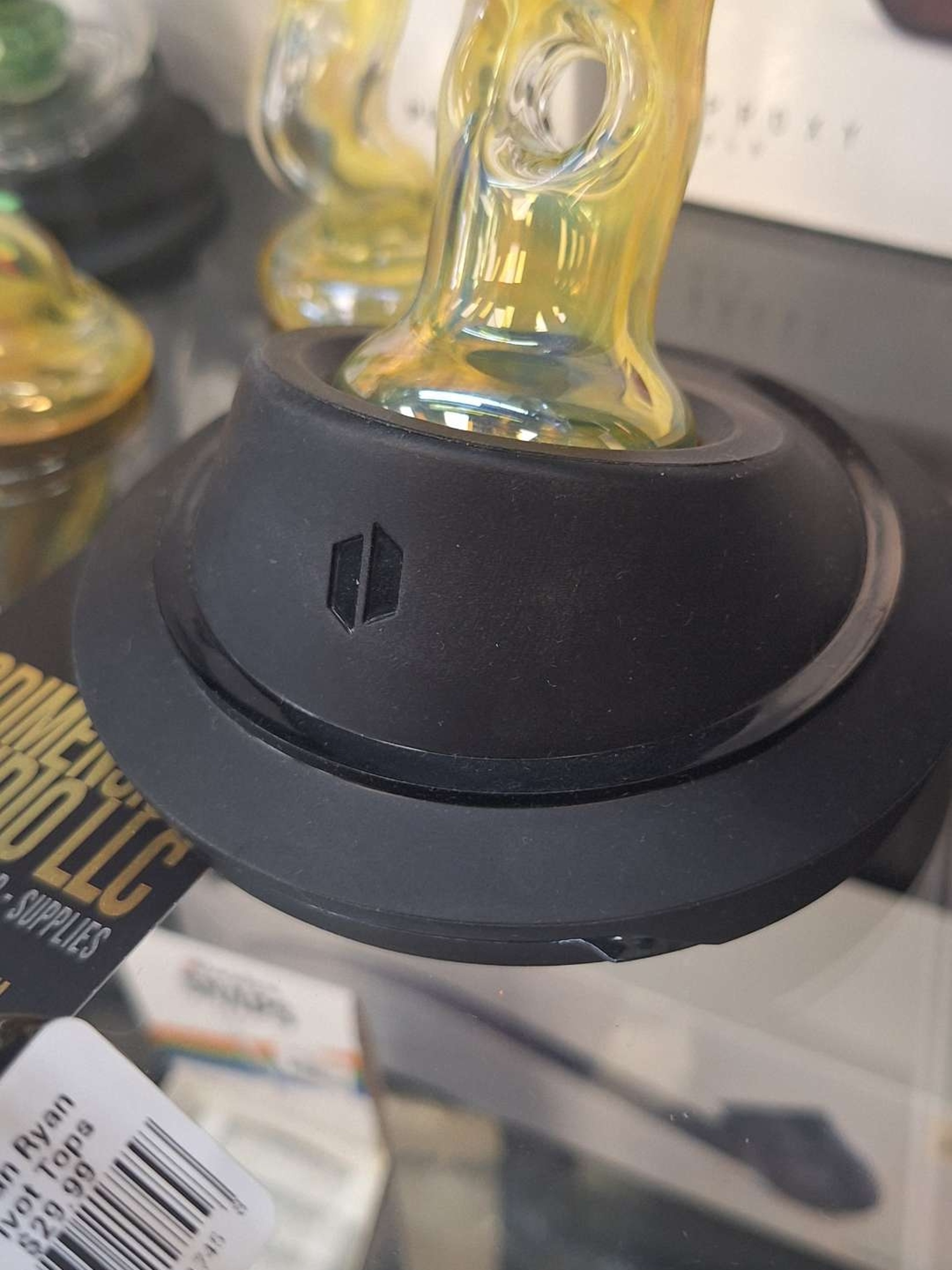 Preview pic of Puffco Peak Glass Stand
