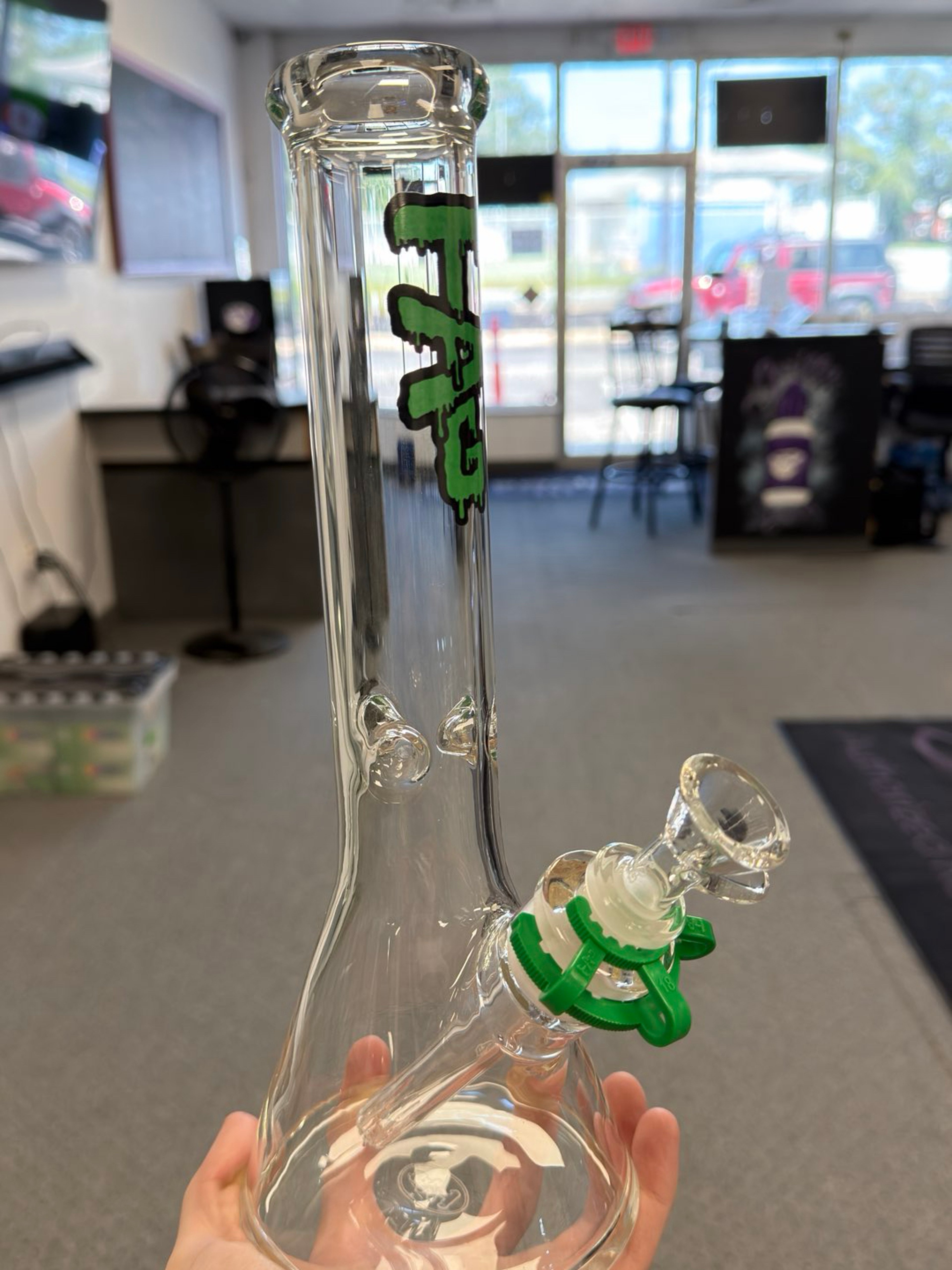 Preview pic of TAG 12" Beaker Bong (Green Label)