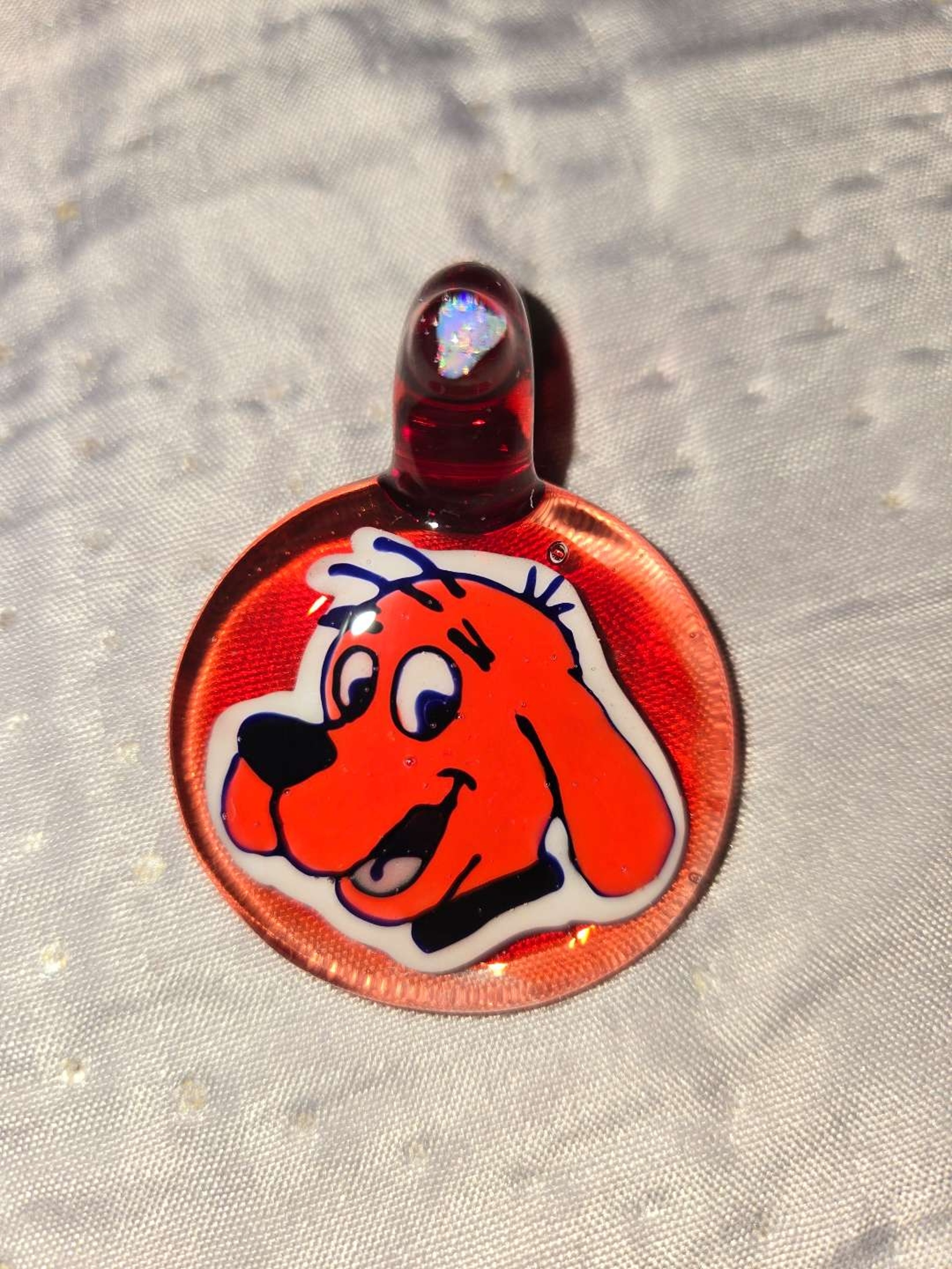 Preview pic of Avi glass Clifford pendent