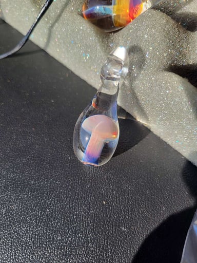 Preview pic of Shanta Das Double Mai Tai Mushroom Pendant
