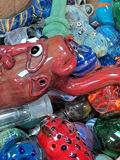 Preview pic of 🚨 SMOKE SHOP STARTER KIT MEGA BUNDLE + FREE GIFTS! 🚨