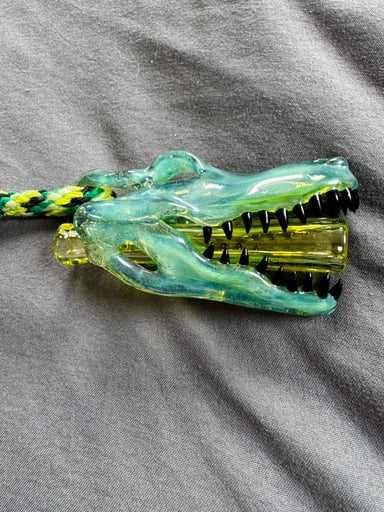 Preview pic of 🔥ROE GLASS 🐊 XL RARE 2026 BRAND NEW!! JOINT TIP PENDANT🔥/CUSTOM HEMP NECKLACE🤙