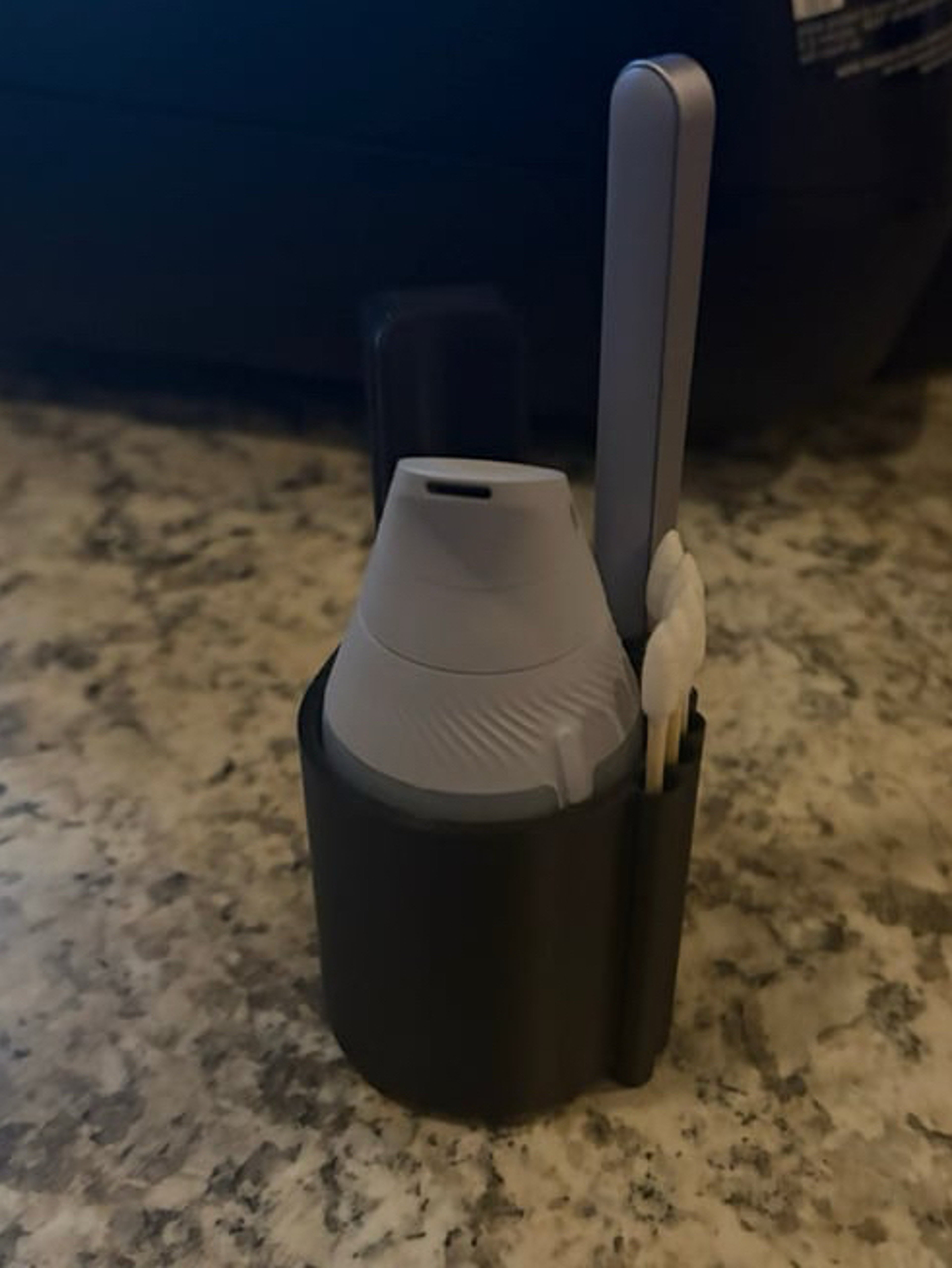 Preview pic of Proxy Core All-In-One Travel Clip - Holds Hot Knife & 5 Swabs