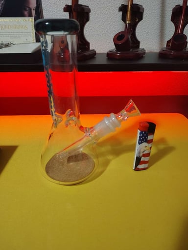 Preview pic of Small bong