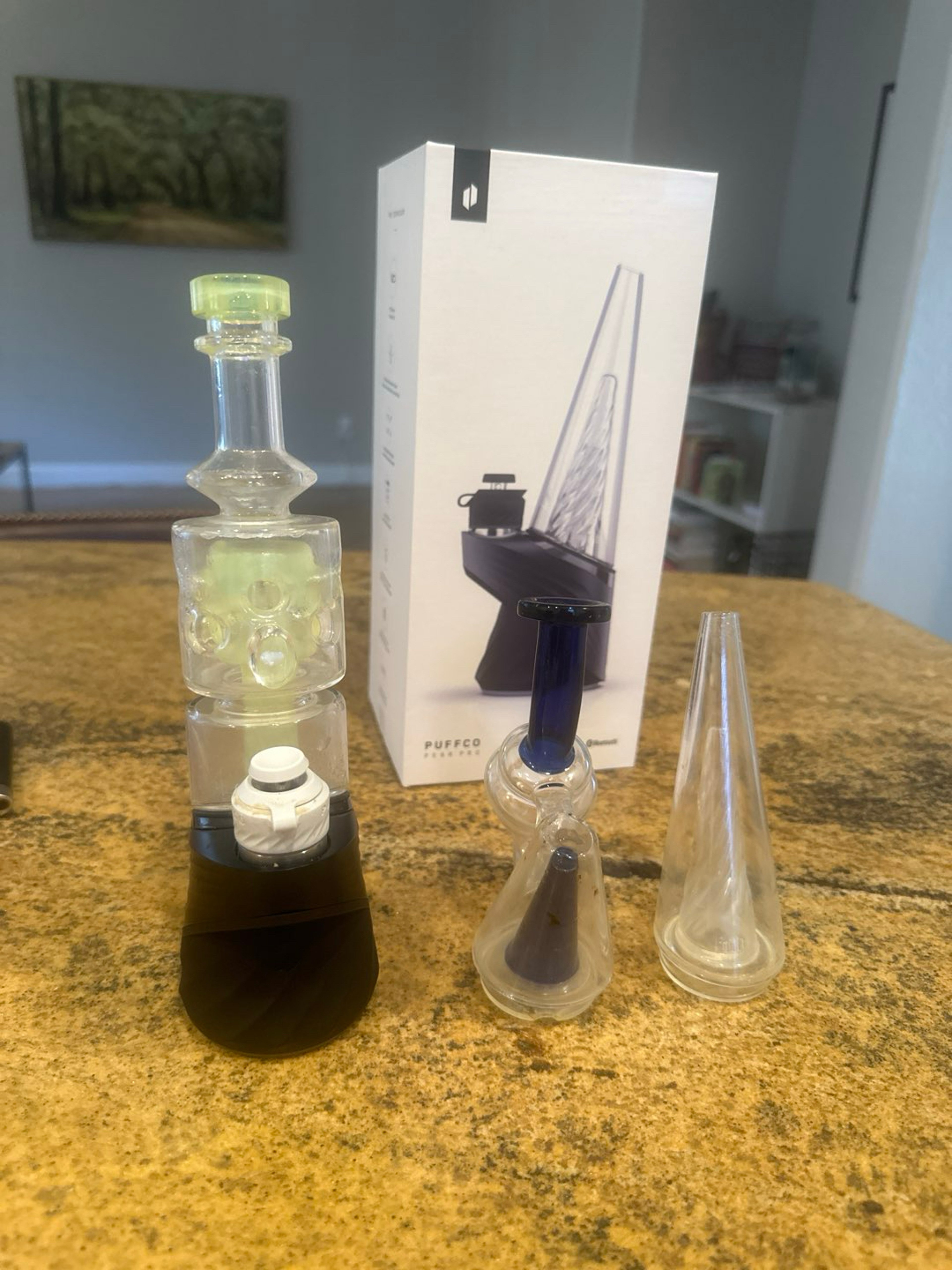 Preview pic of Puffco Peak Pro – Only 159 Dabs + Aftermarket Glass + Box