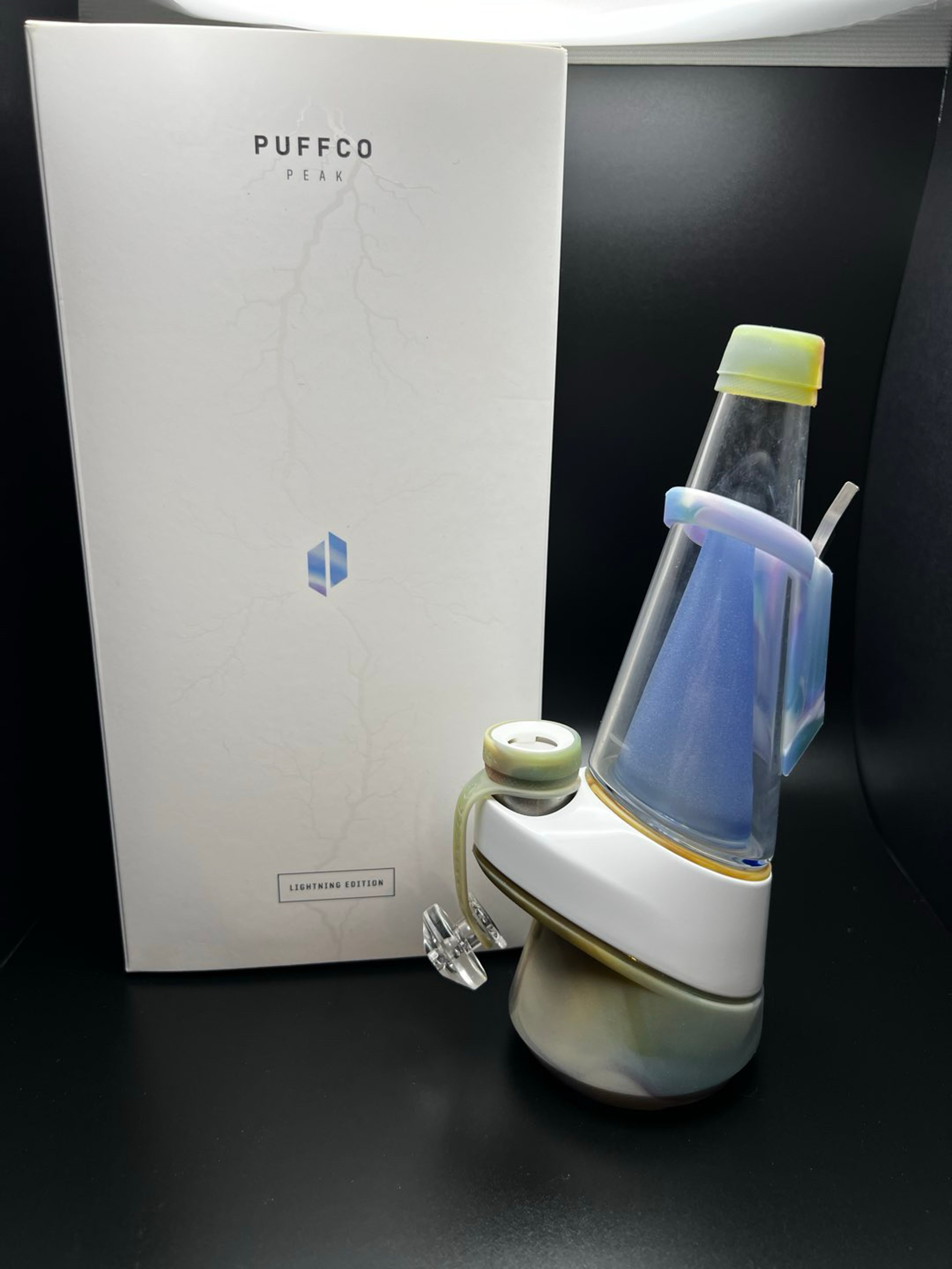Puffco peak (Lucid Lightning) image 0