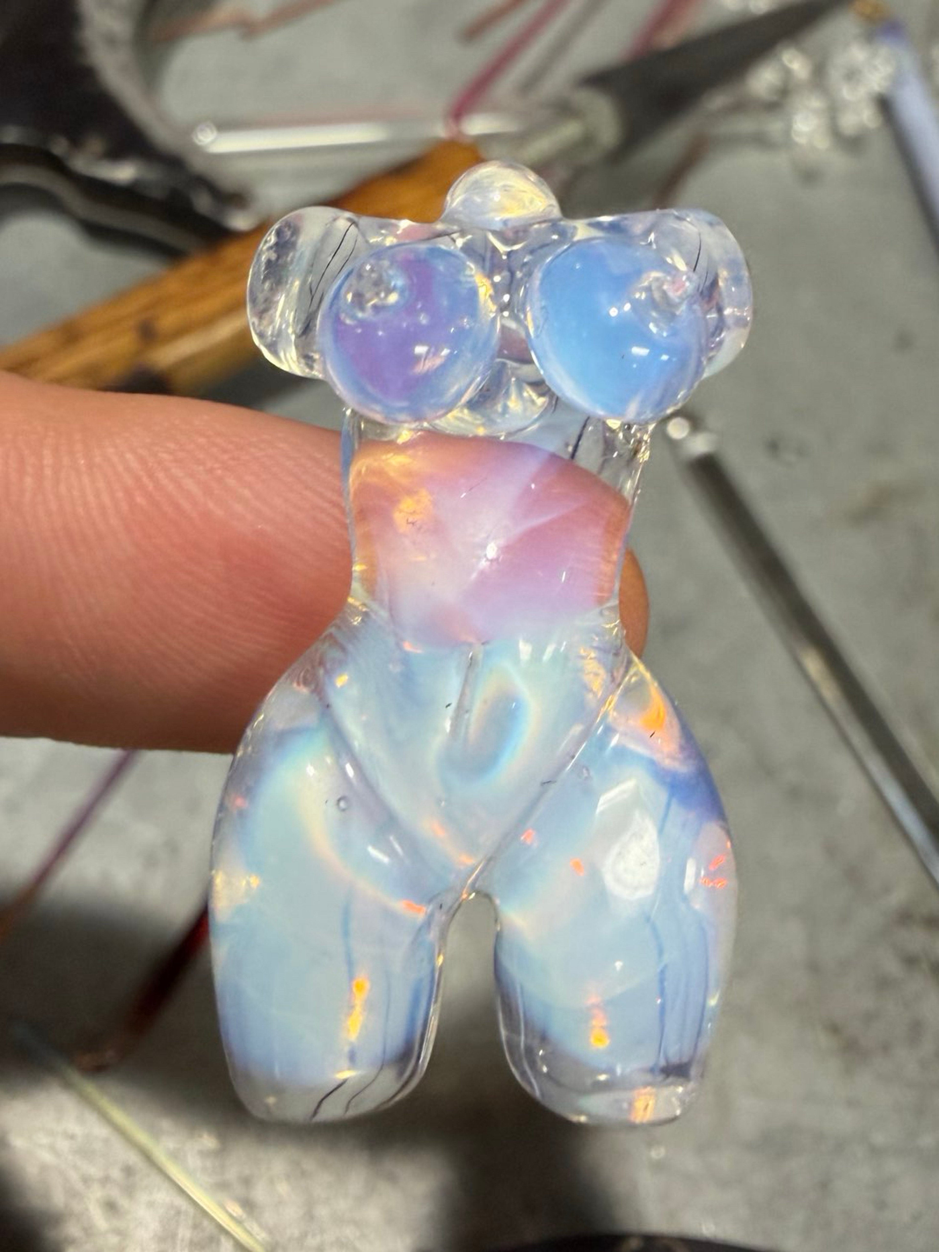 Moonstone Lissamelts Torso Pendant image 0