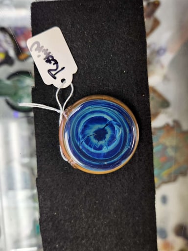 Preview pic of Russian Glass Pendy