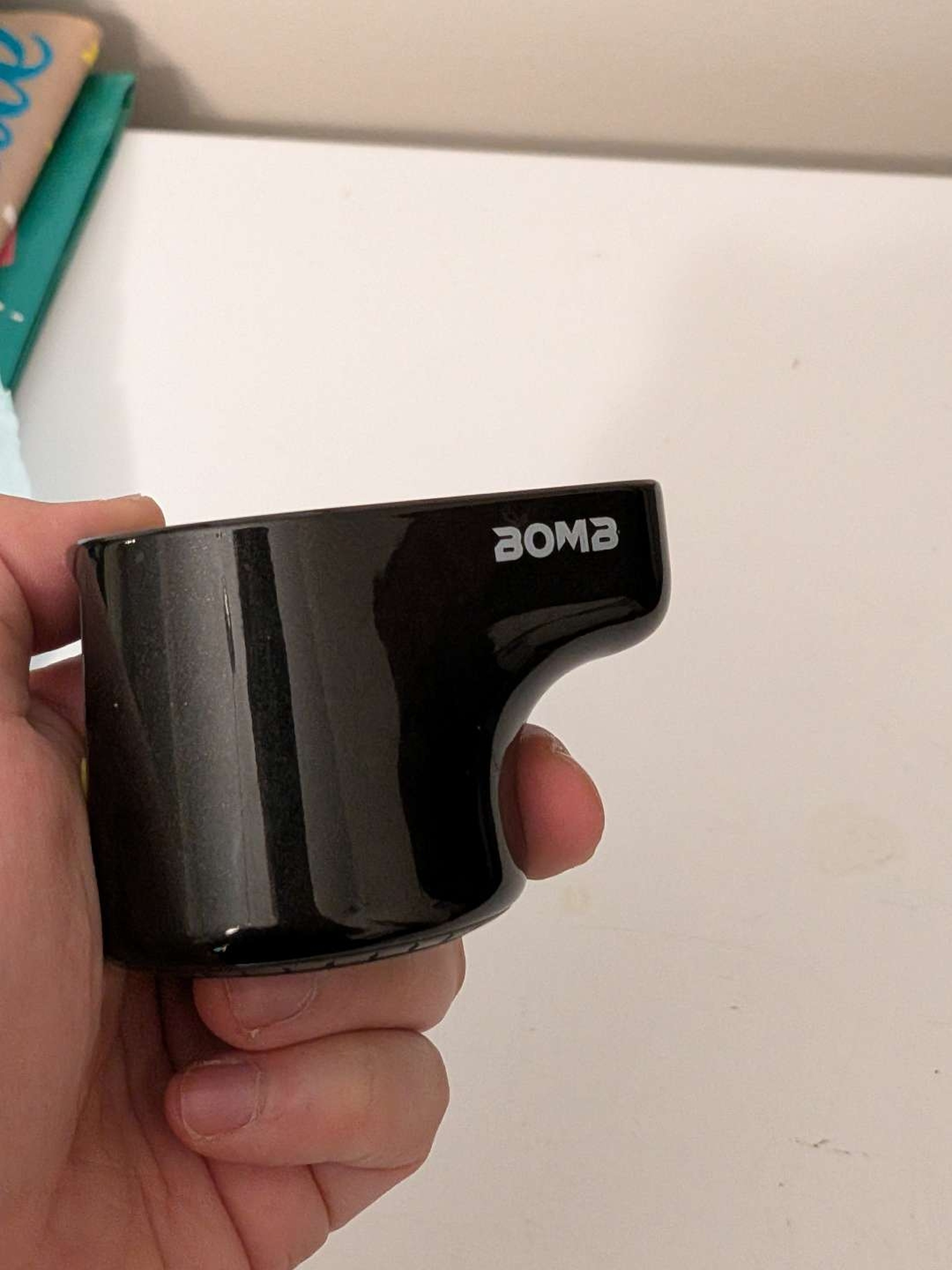 Preview pic of Bomb base e rig vaporizer