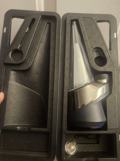 Preview pic of PUFFCO OG W/ CLEAR CARB CAP AND HARD CASE